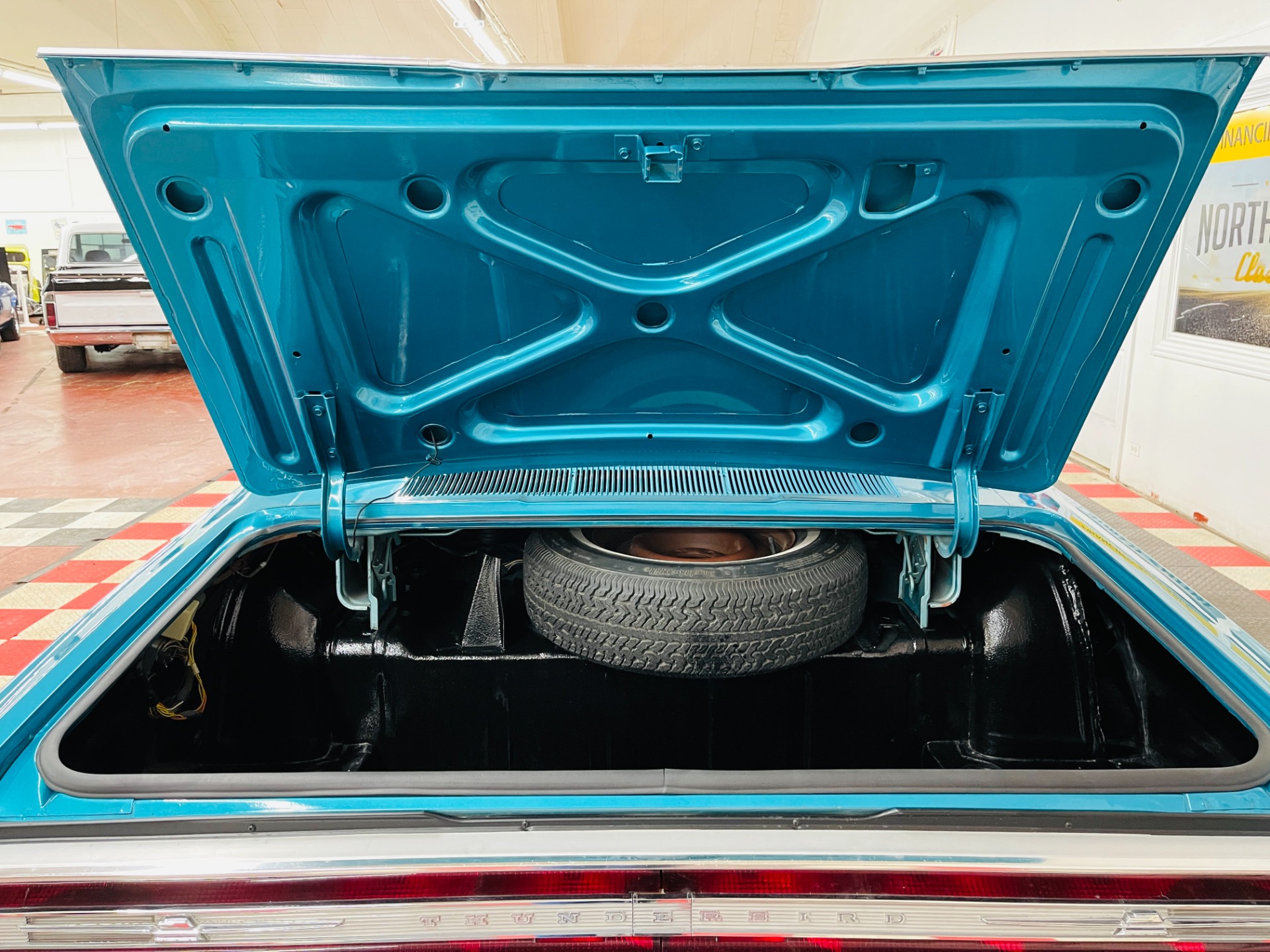 Used 1967 Ford Thunderbird -NEW PAINT - LOTS OF NEW PARTS - DRIVES GREAT - SEE VIDEO - | Mundelein, IL