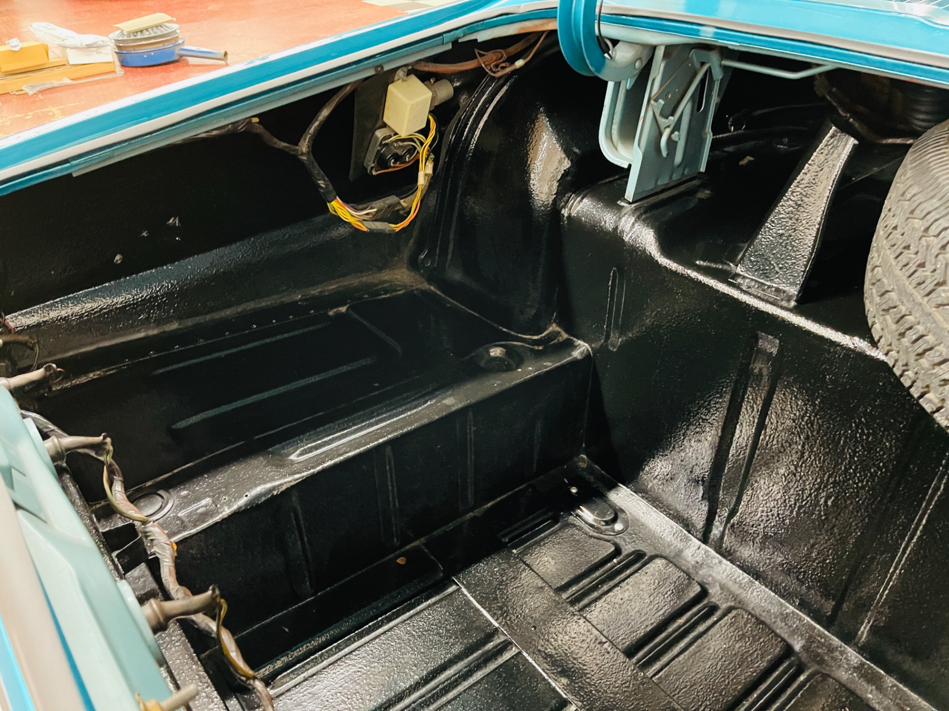 Used 1967 Ford Thunderbird -NEW PAINT - LOTS OF NEW PARTS - DRIVES GREAT - SEE VIDEO - | Mundelein, IL