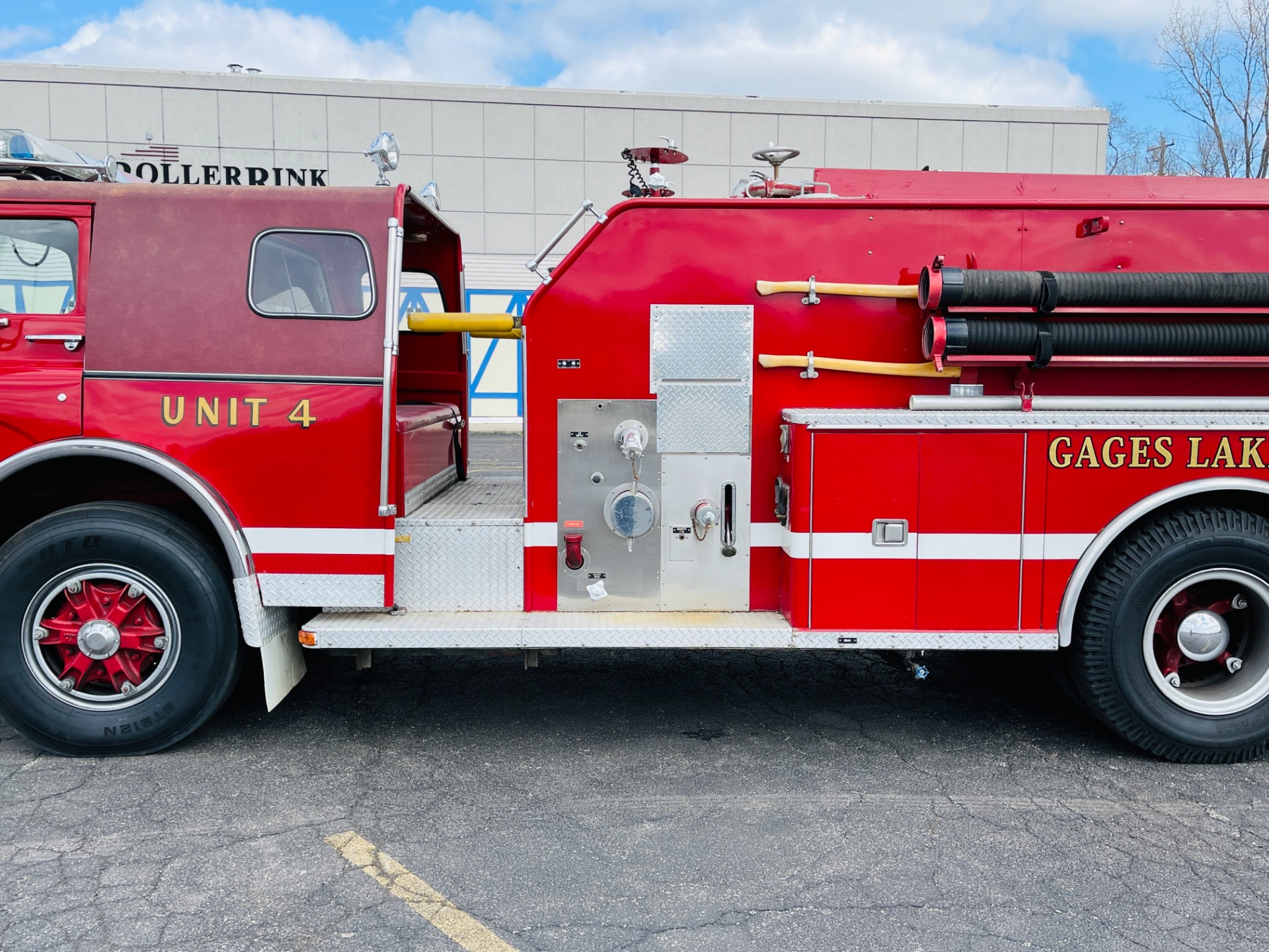 Used 1982 Ford 8000 - FIRE ENGINE - VERY GOOD ORIGINAL CONDITION - SEE VIDEO - | St. Petersburg, FL