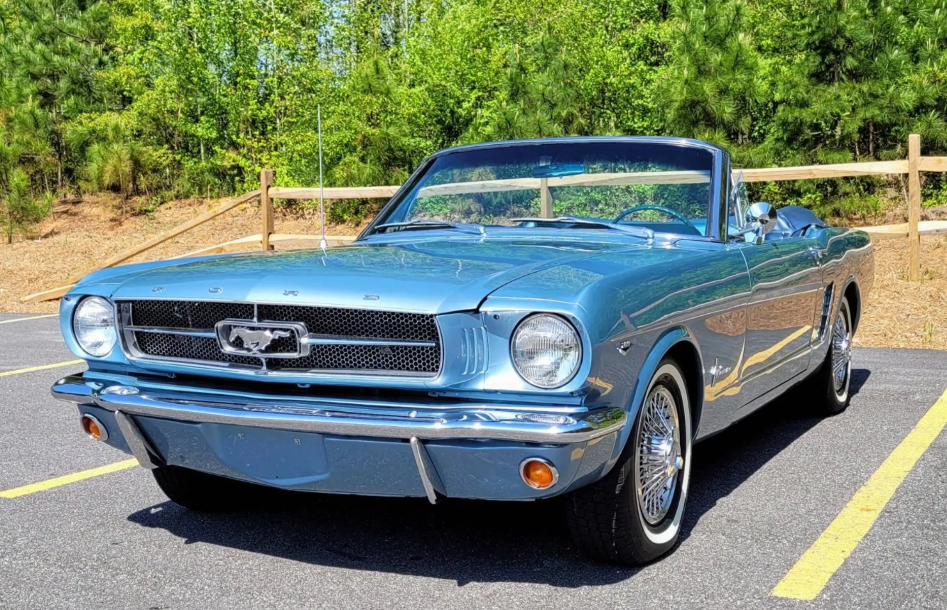 Used 1965 Ford Mustang Convertible - Fully Restored | Mundelein, IL