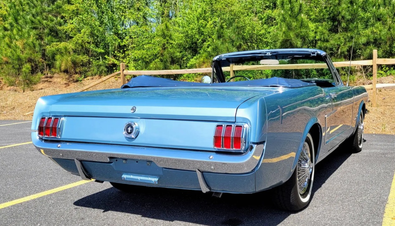 Used 1965 Ford Mustang Convertible - Fully Restored | Mundelein, IL