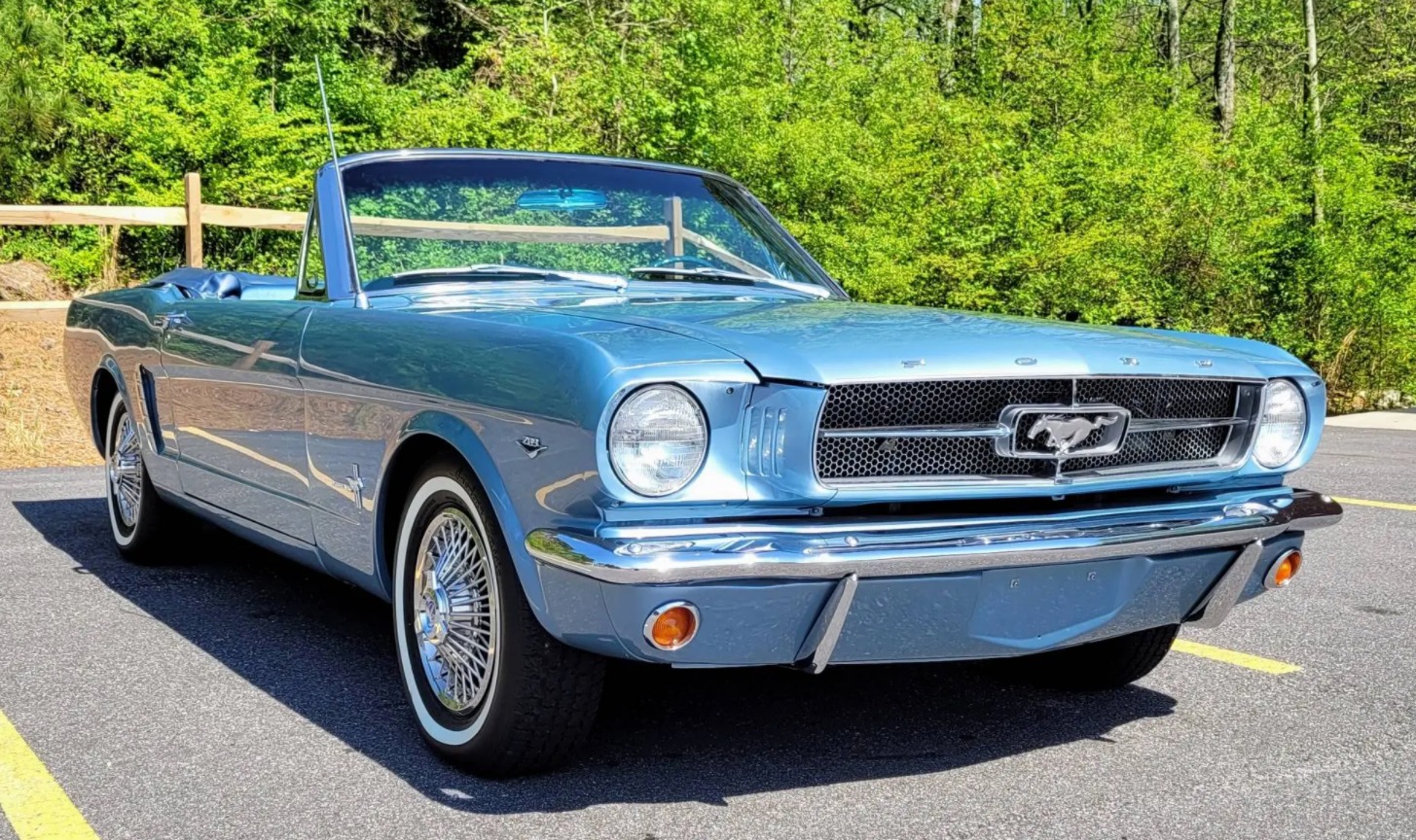 Used 1965 Ford Mustang Convertible - Fully Restored | Mundelein, IL
