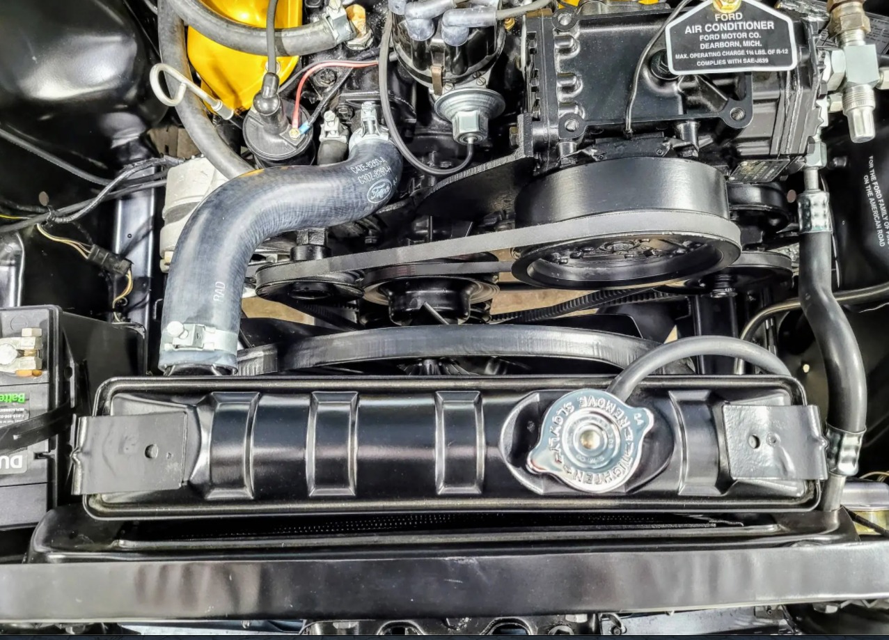 Used 1965 Ford Mustang Convertible - Fully Restored | Mundelein, IL