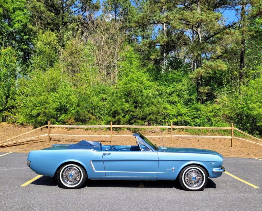Used 1965 Ford Mustang Convertible - Fully Restored | Mundelein, IL