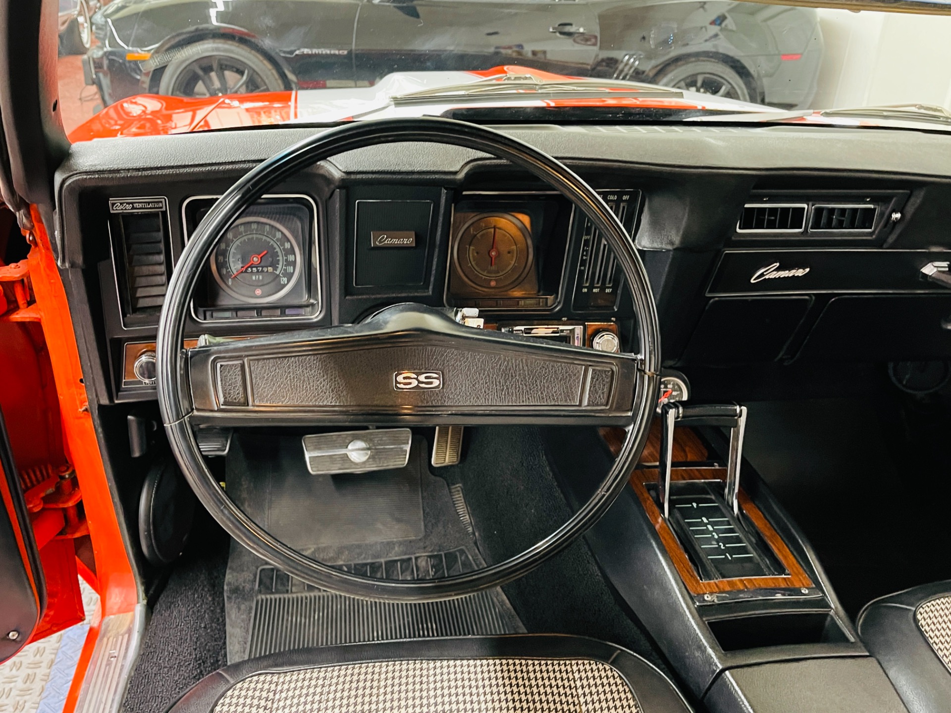 Used 1969 Chevrolet Camaro - SS 350 - HUGGER ORANGE - HOUNDSTOOTH INTERIOR - SEE VIDEO - | Mundelein, IL