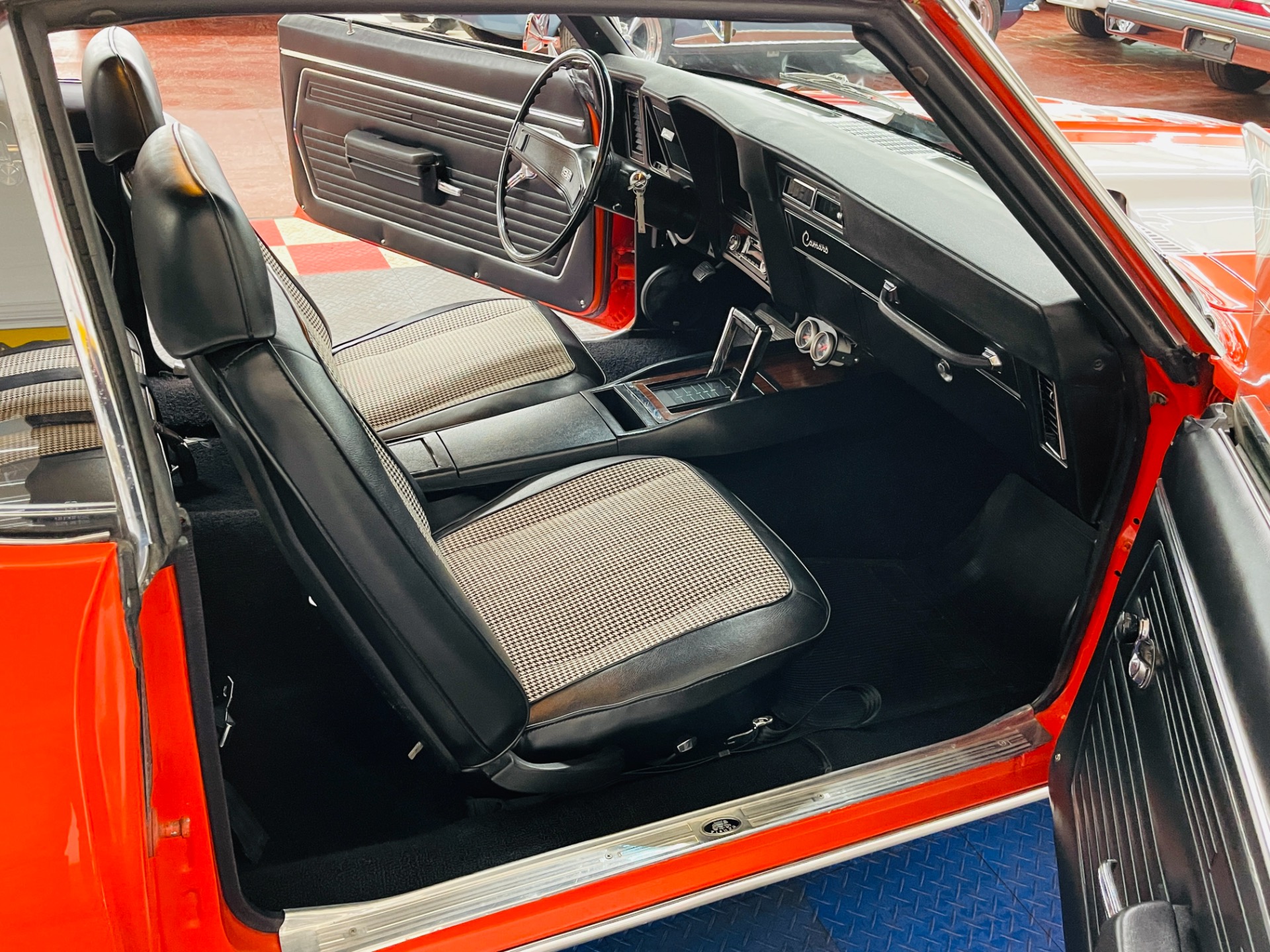 Used 1969 Chevrolet Camaro - SS 350 - HUGGER ORANGE - HOUNDSTOOTH INTERIOR - SEE VIDEO - | Mundelein, IL