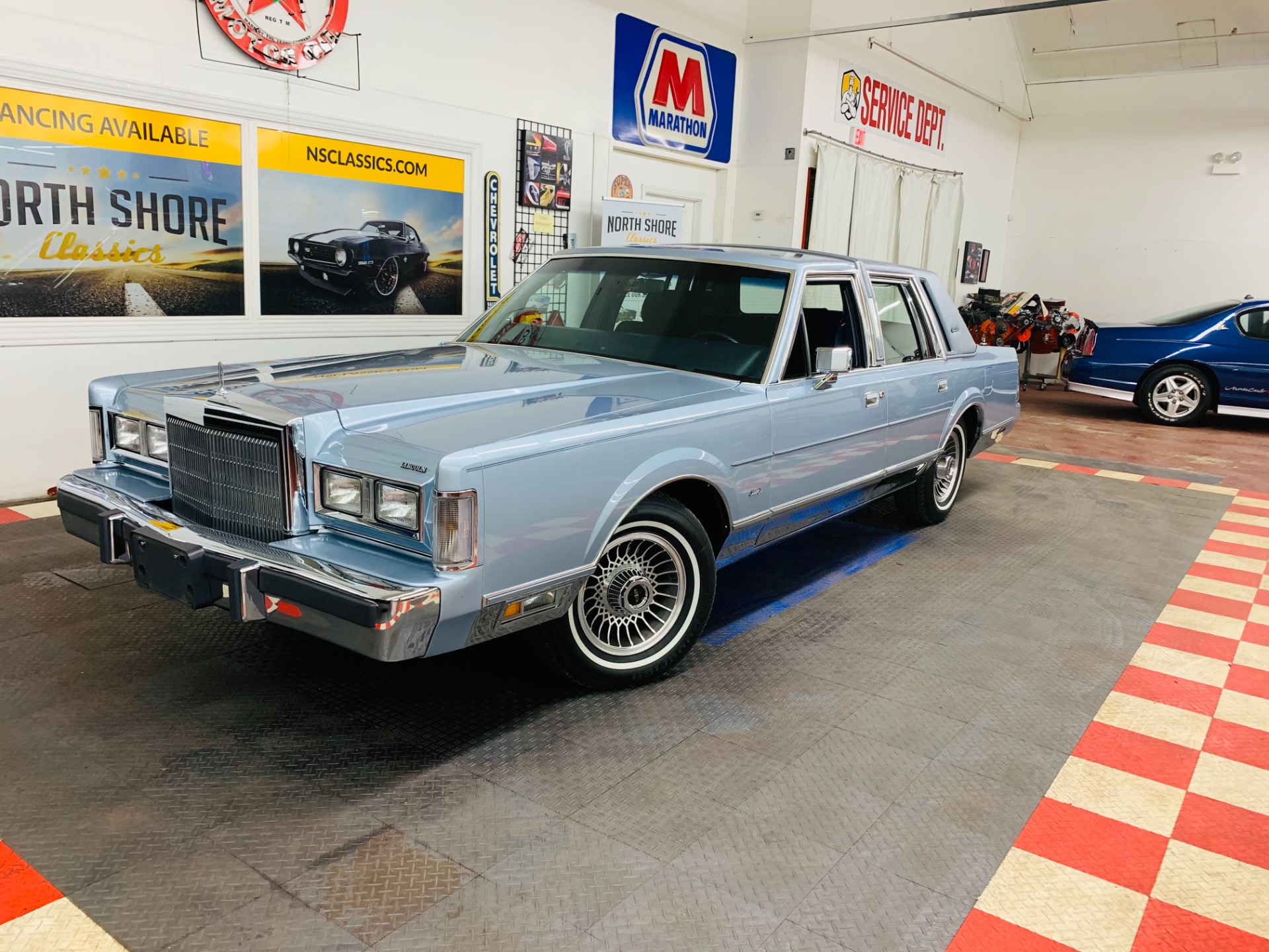 Used 1988 Lincoln Town Car -SUPER LOW MILES - LIKE NEW CONDITION - | Mundelein, IL