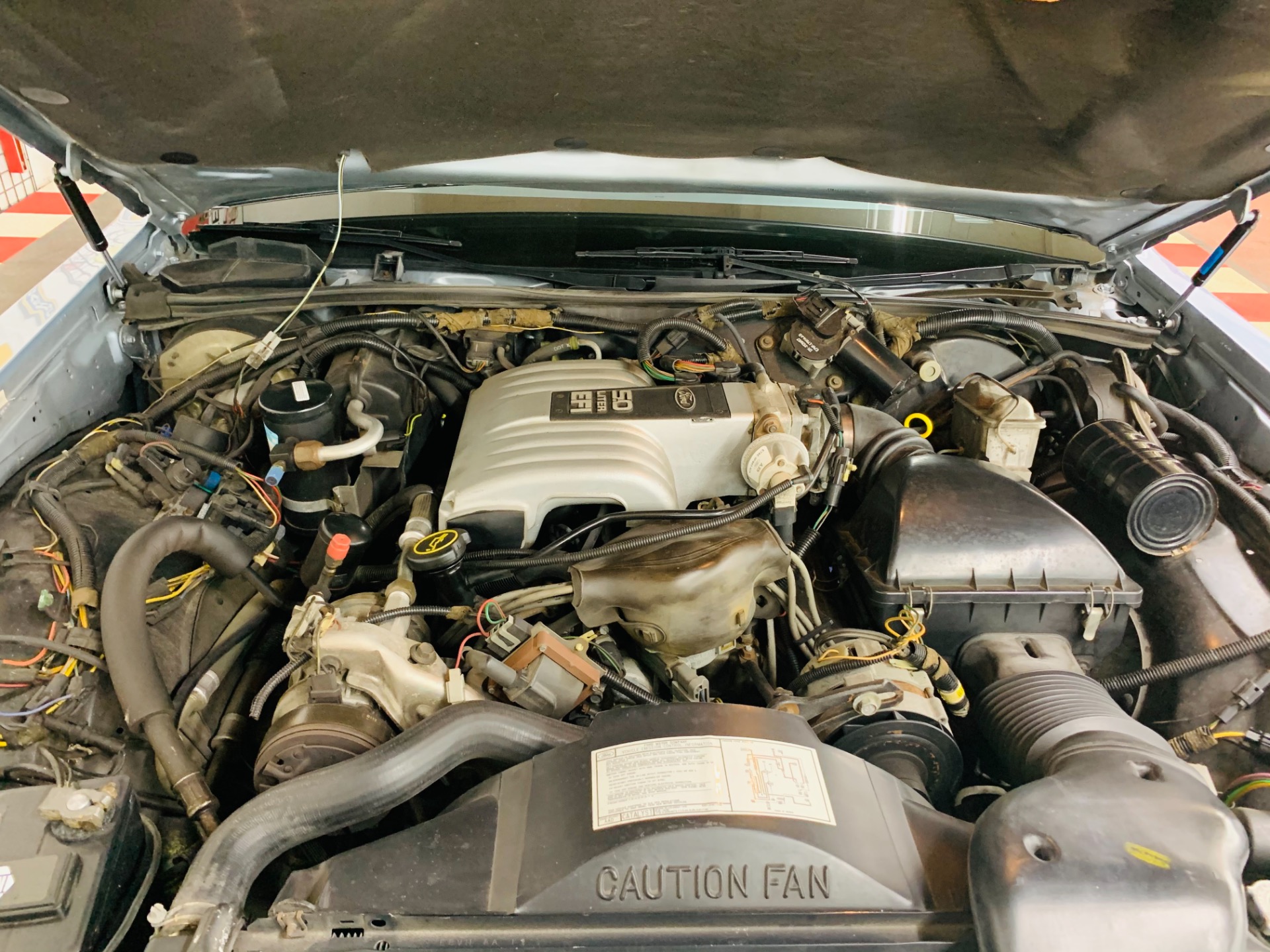 Used 1988 Lincoln Town Car -SUPER LOW MILES - LIKE NEW CONDITION - | Mundelein, IL