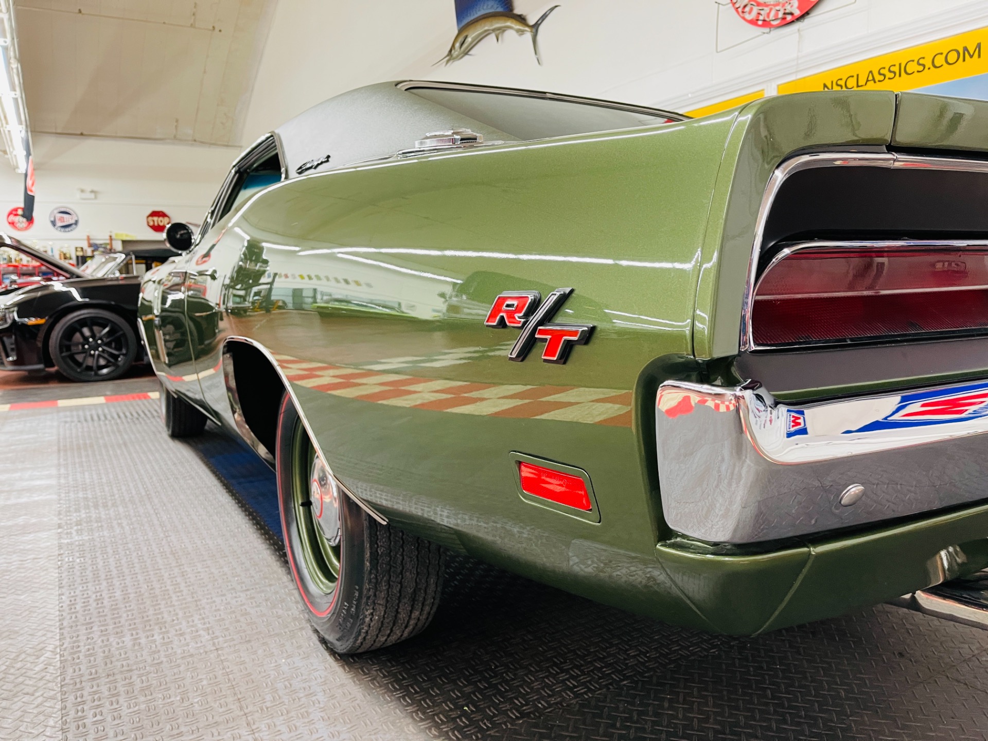Used 1969 Dodge Charger - R/T - 426 HEMI - 4 SPEED MANUAL - CONCOURSE QUALITY - SEE VIDEO - | St. Petersburg, FL