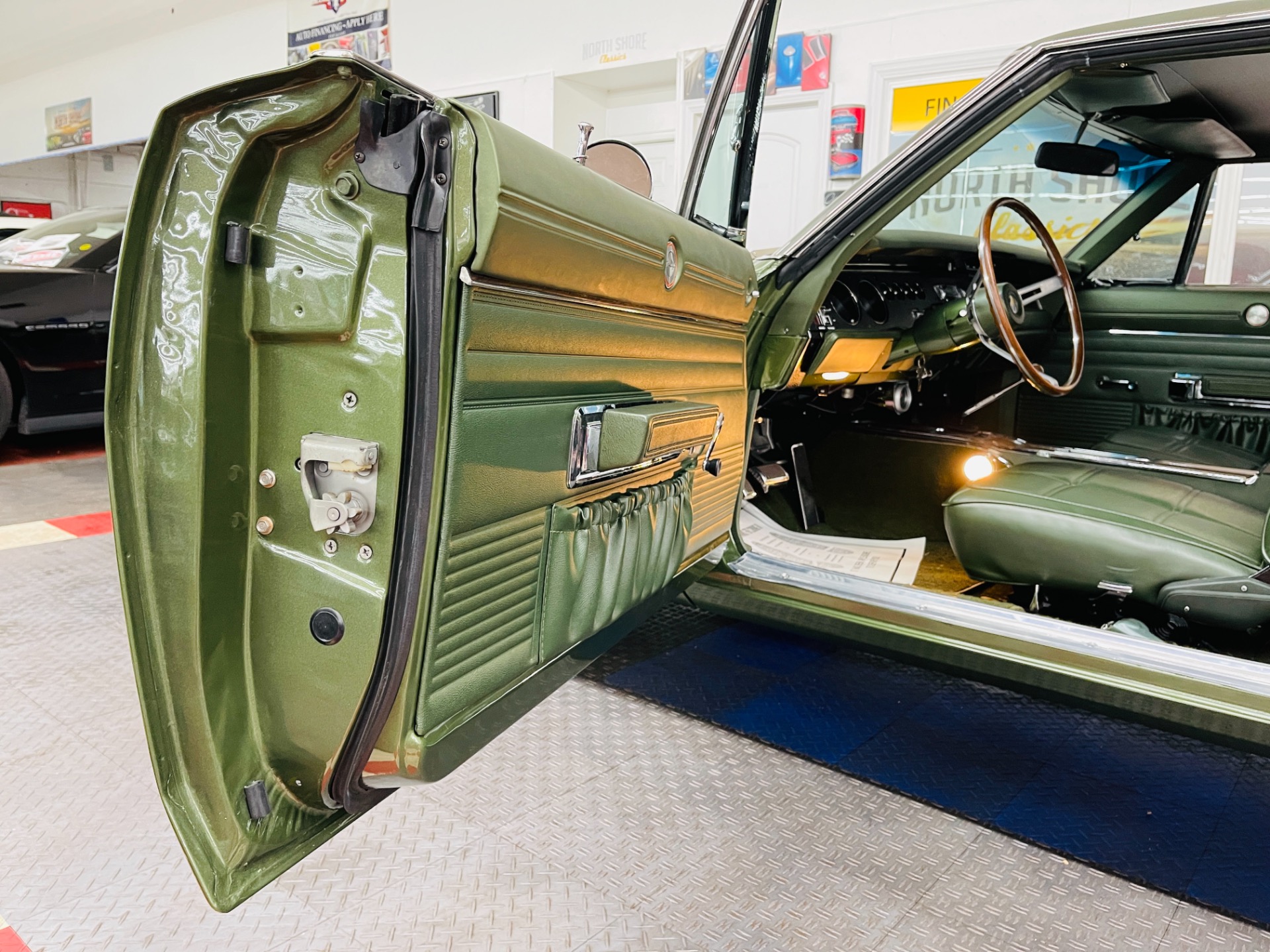 Used 1969 Dodge Charger - R/T - 426 HEMI - 4 SPEED MANUAL - CONCOURSE QUALITY - SEE VIDEO - | St. Petersburg, FL