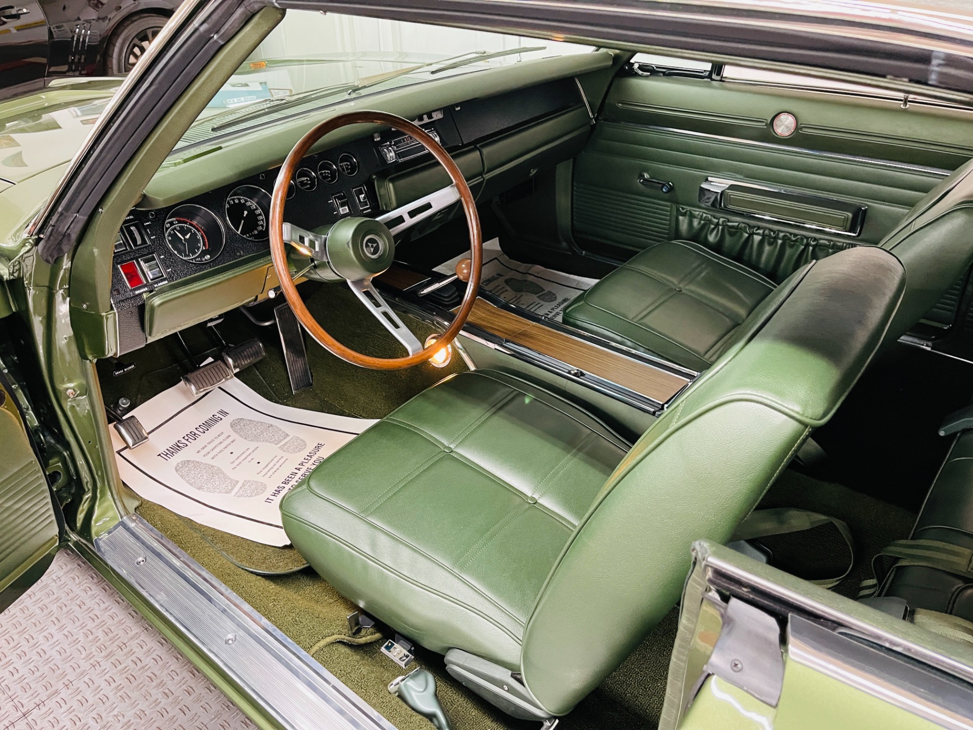 Used 1969 Dodge Charger - R/T - 426 HEMI - 4 SPEED MANUAL - CONCOURSE QUALITY - SEE VIDEO - | St. Petersburg, FL