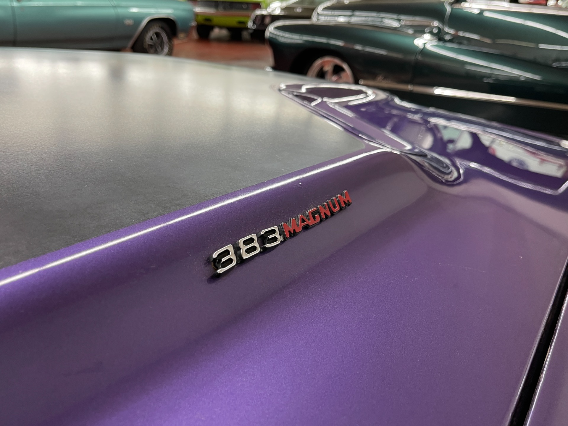 Used 1970 Dodge Challenger - R/T - 383 MAGNUM - FC7 PLUM CRAZY - SEE VIDEO - | Mundelein, IL