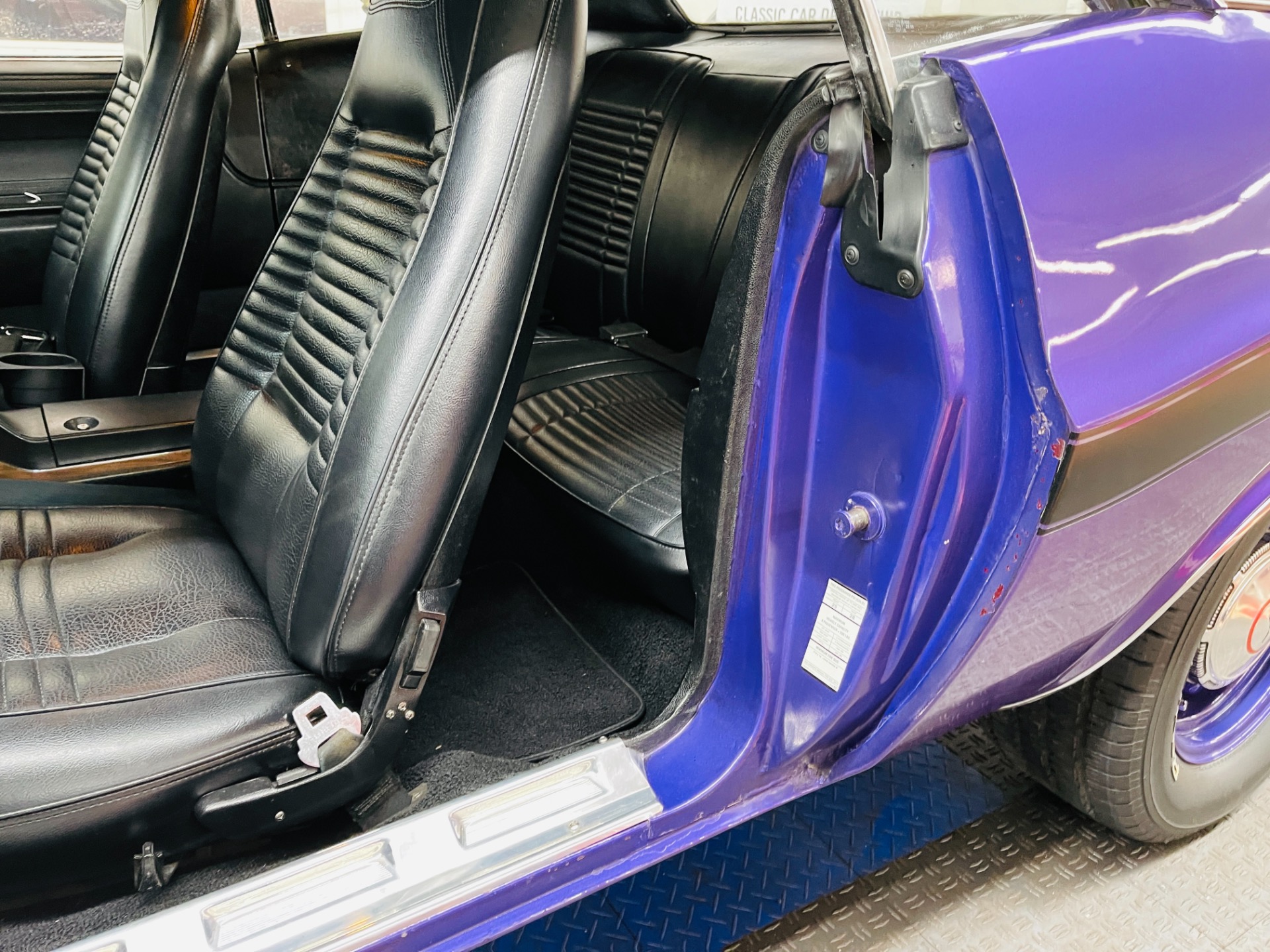 Used 1970 Dodge Challenger - R/T - 383 MAGNUM - FC7 PLUM CRAZY - SEE VIDEO - | Mundelein, IL