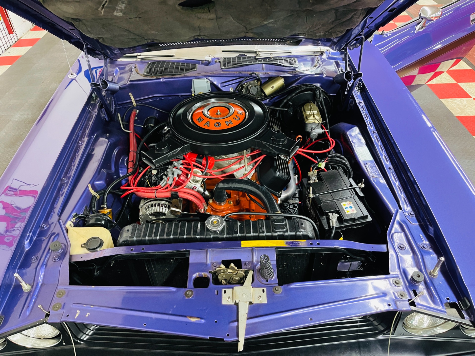 Used 1970 Dodge Challenger - R/T - 383 MAGNUM - FC7 PLUM CRAZY - SEE VIDEO - | Mundelein, IL