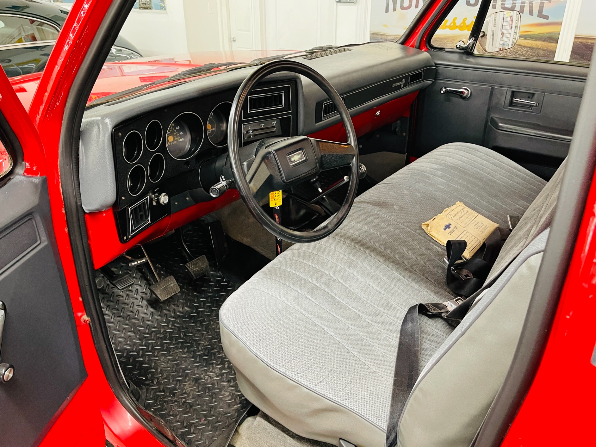 Used 1986 Chevrolet C/K 10 Series - 4 SPEED MANUAL - 4X4 - CLEAN SOUTHERN TRUCK - SEE VIDEO - | Mundelein, IL