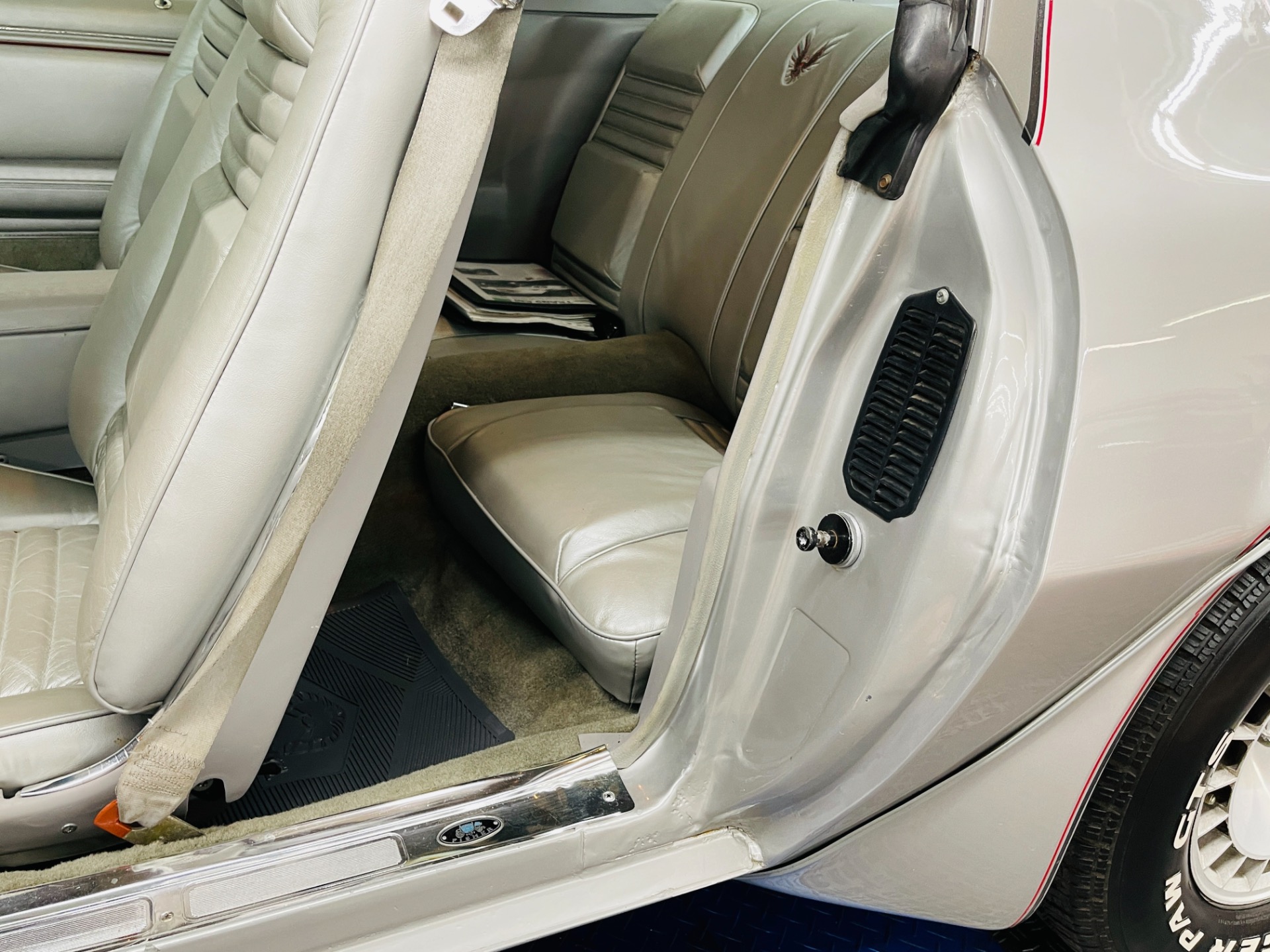 Used 1979 Pontiac Firebird - SILVER 10TH ANNIVERSARY TRANS AM - 4 SPEED MANUAL - SEE VIDEO - | St. Petersburg, FL