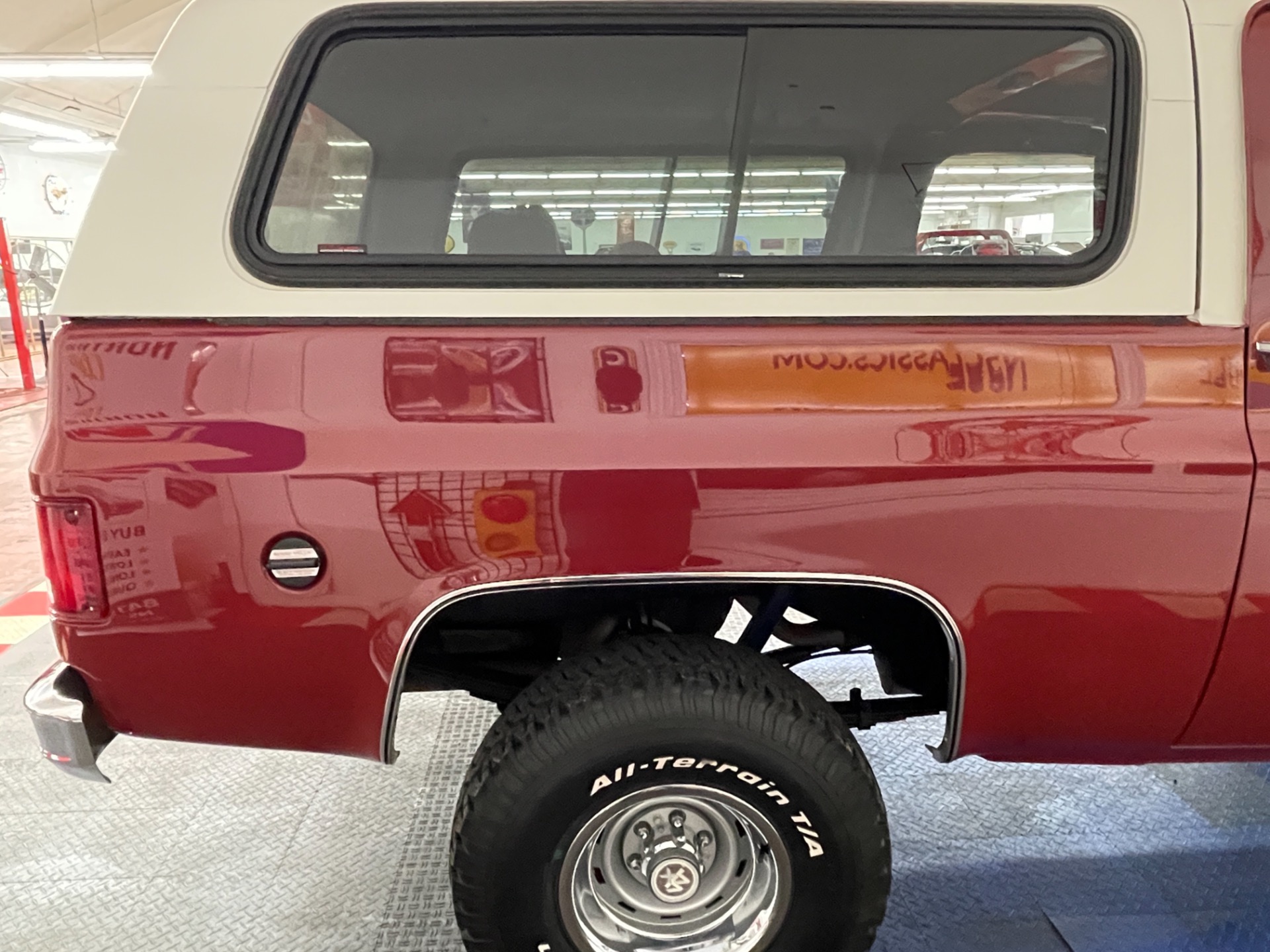 Used 1976 Chevrolet Blazer - K5 4x4 - NEW PAINT - SUPER CLEAN BODY AND FLOORS - SEE VIDEO - | Mundelein, IL