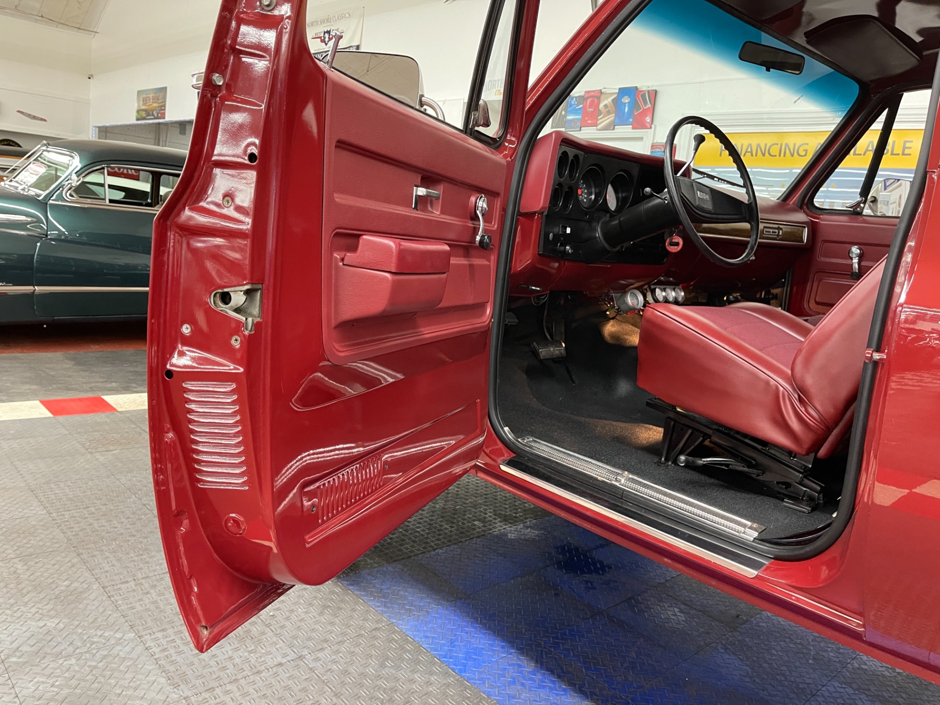 Used 1976 Chevrolet Blazer - K5 4x4 - NEW PAINT - SUPER CLEAN BODY AND FLOORS - SEE VIDEO - | Mundelein, IL