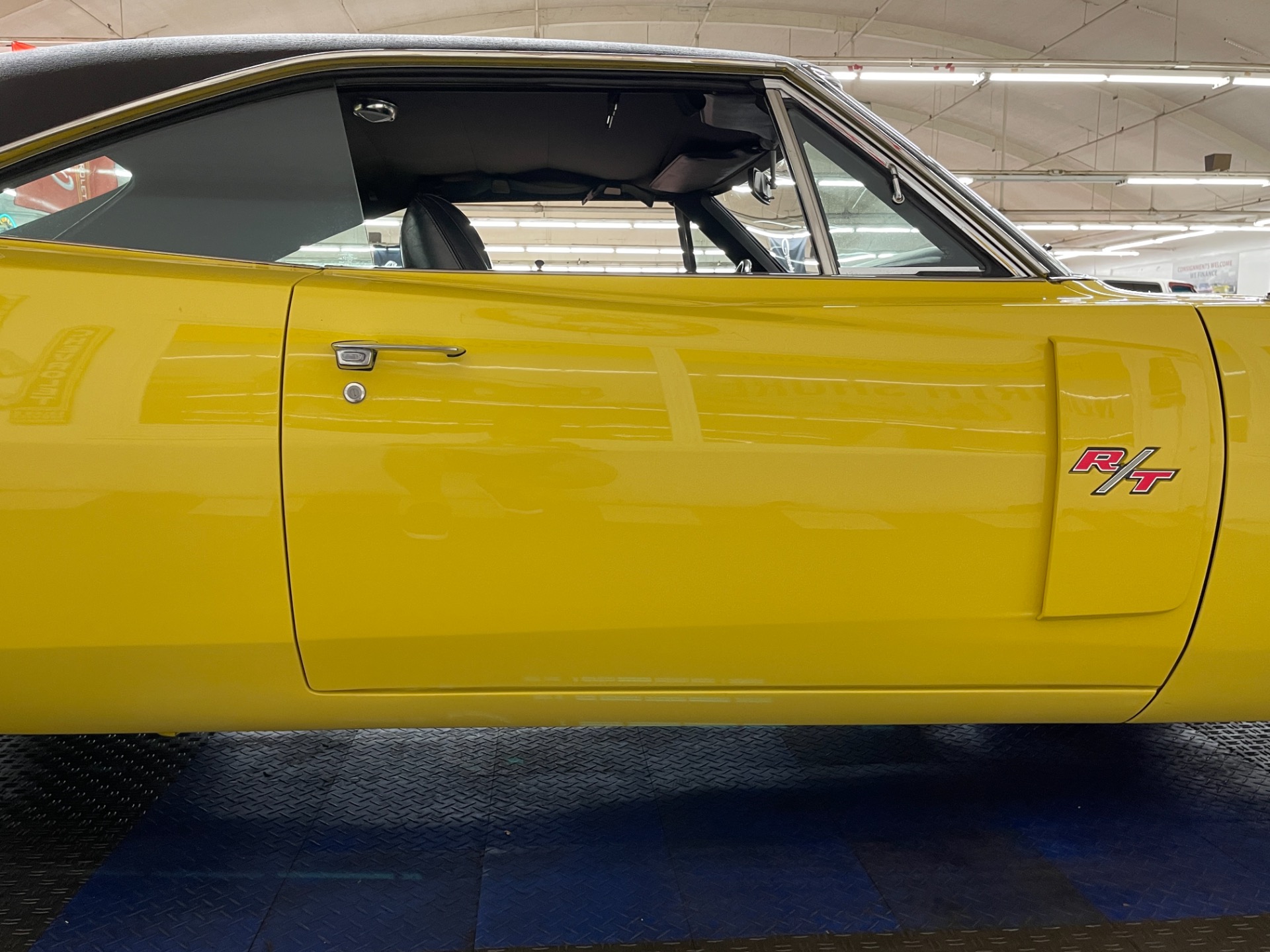 1970 Dodge Charger 32