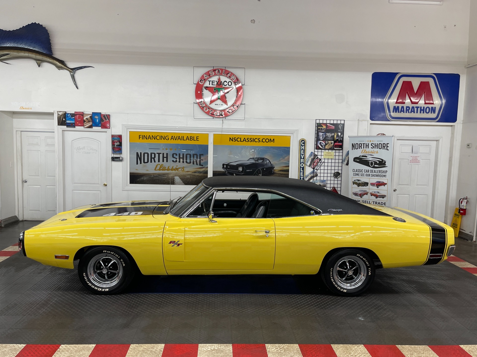 1970 Dodge Charger 4