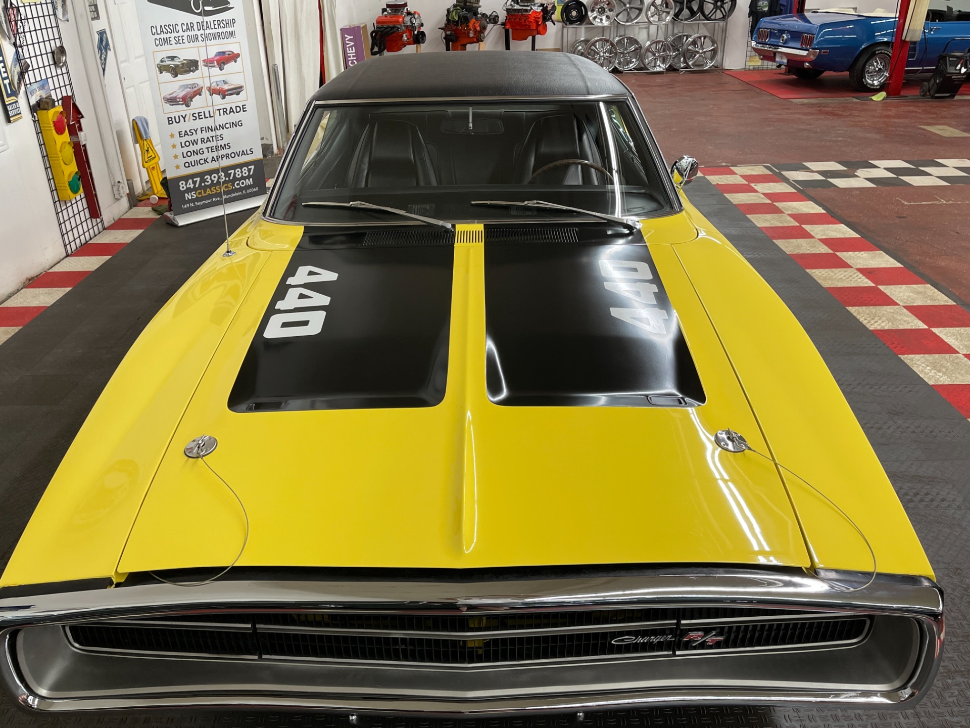 1970 Dodge Charger 8