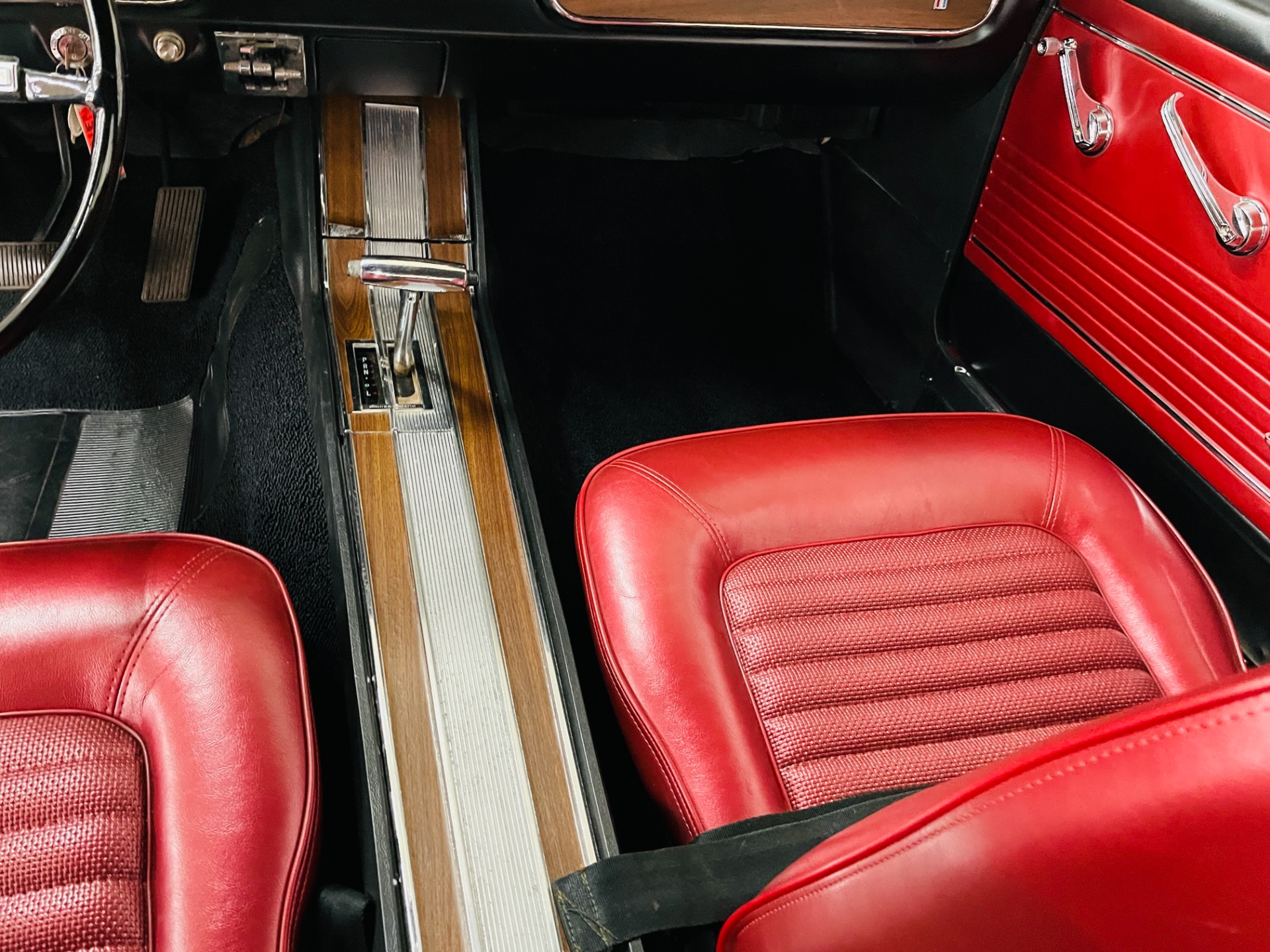 Used 1966 Ford Mustang - 6 CYLINDER - AUTO TRANS - CLEAN BODY - | Mundelein, IL