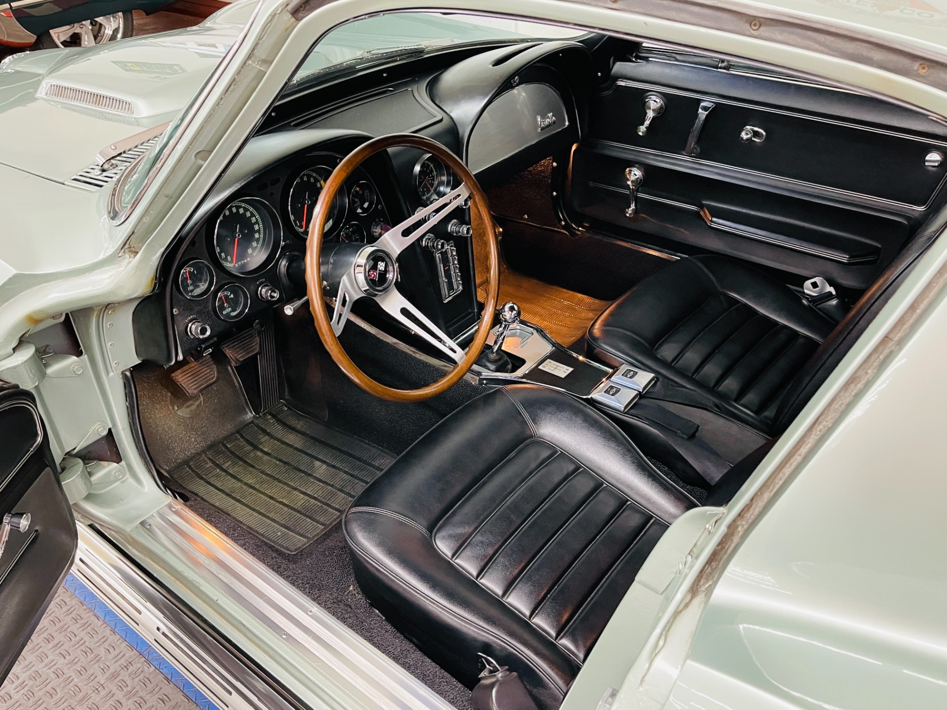 Used 1966 Chevrolet Corvette - MOSPORT GREEN COUPE - 390 HP 427 ENGINE - 4 SPEED - SEE VIDEO | Mundelein, IL