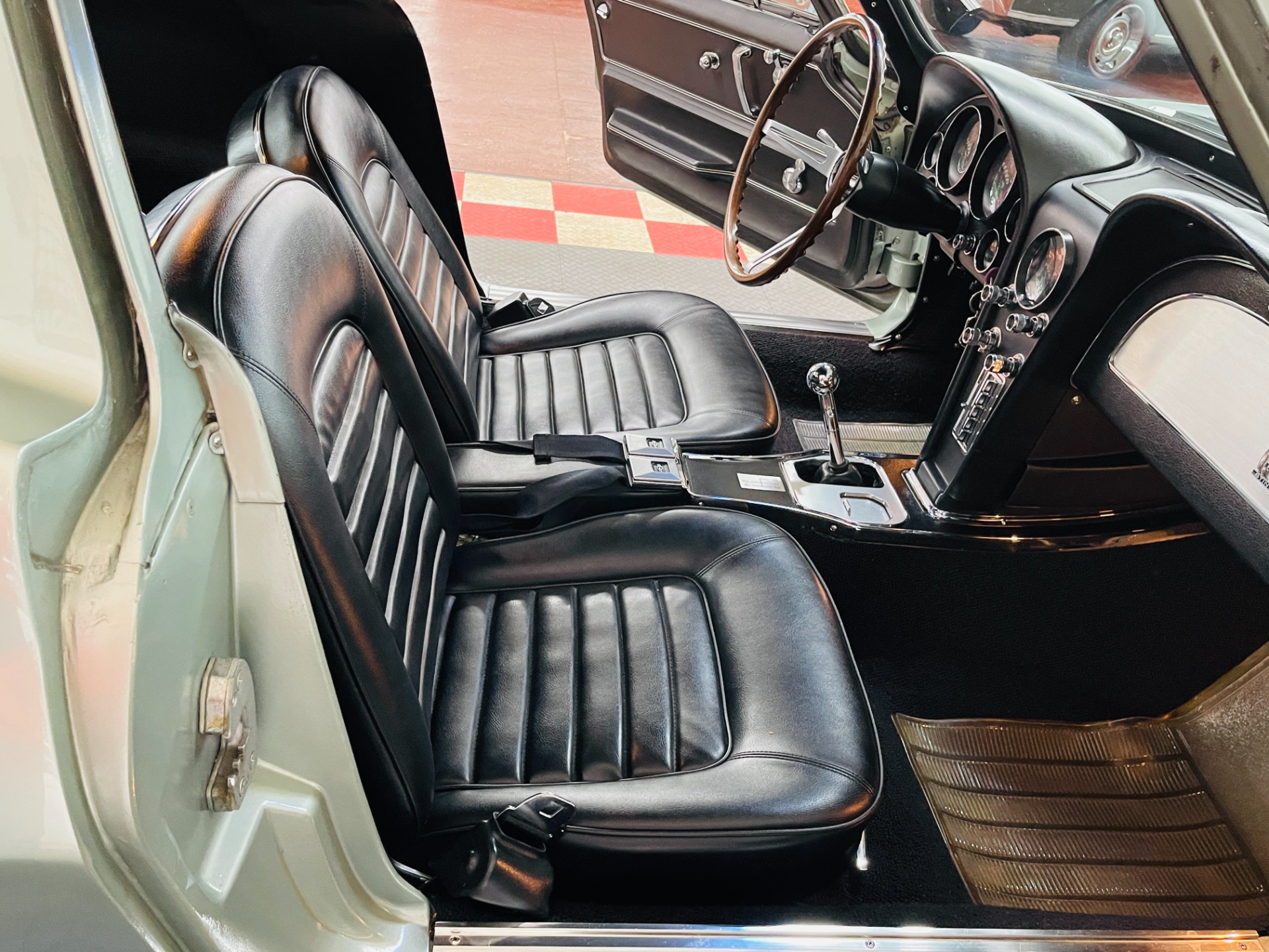 Used 1966 Chevrolet Corvette - MOSPORT GREEN COUPE - 390 HP 427 ENGINE - 4 SPEED - SEE VIDEO | Mundelein, IL