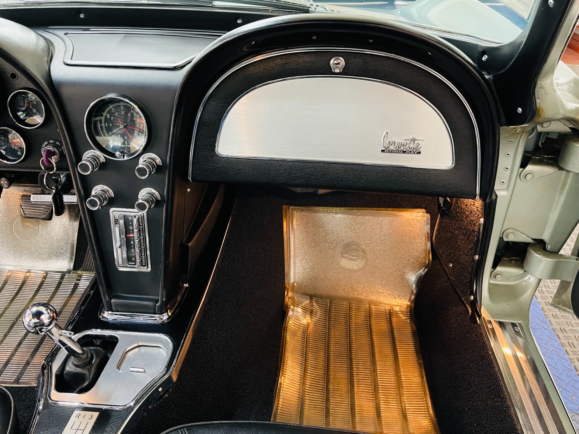 Used 1966 Chevrolet Corvette - MOSPORT GREEN COUPE - 390 HP 427 ENGINE - 4 SPEED - SEE VIDEO | Mundelein, IL