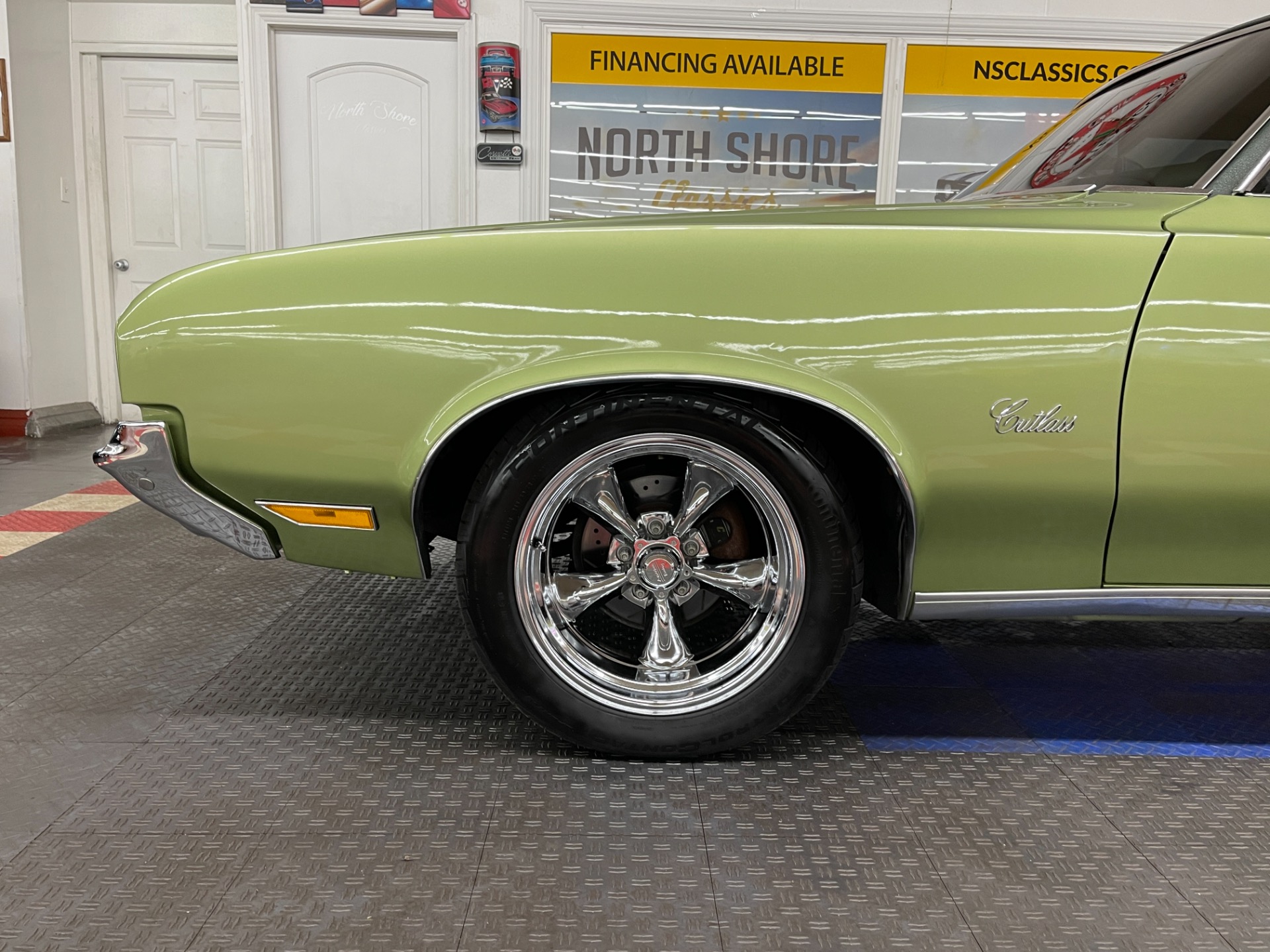 Used 1972 Oldsmobile Cutlass - FUEL INJECTED 350 ENGINE - MODERN UPGRADES - SEE VIDEO | Mundelein, IL