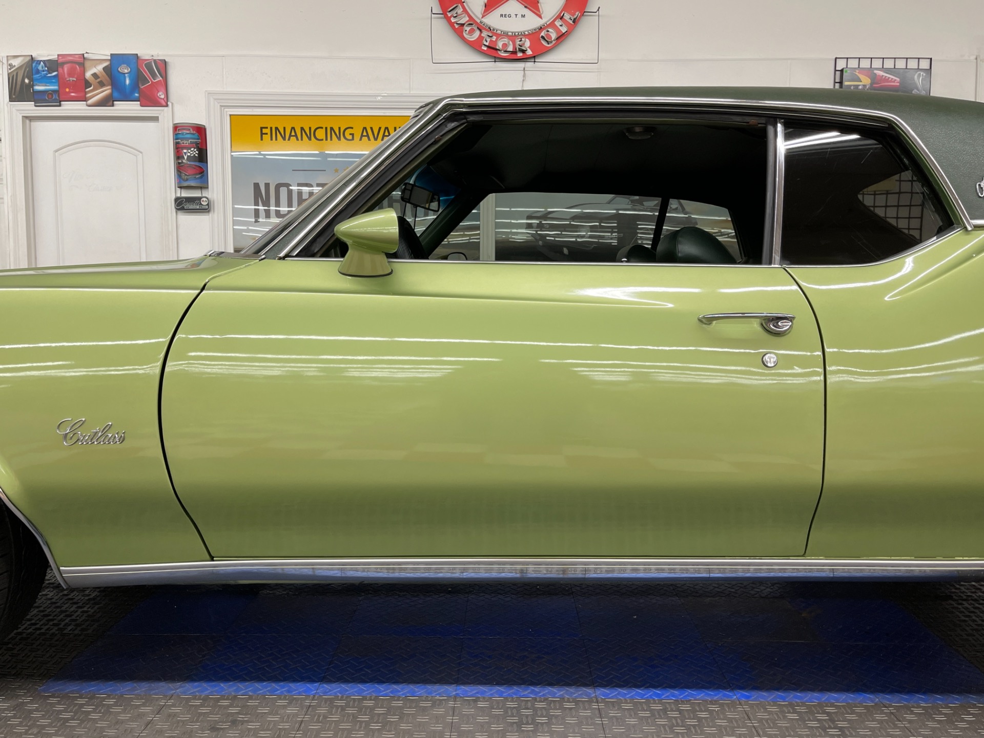 Used 1972 Oldsmobile Cutlass - FUEL INJECTED 350 ENGINE - MODERN UPGRADES - SEE VIDEO | Mundelein, IL