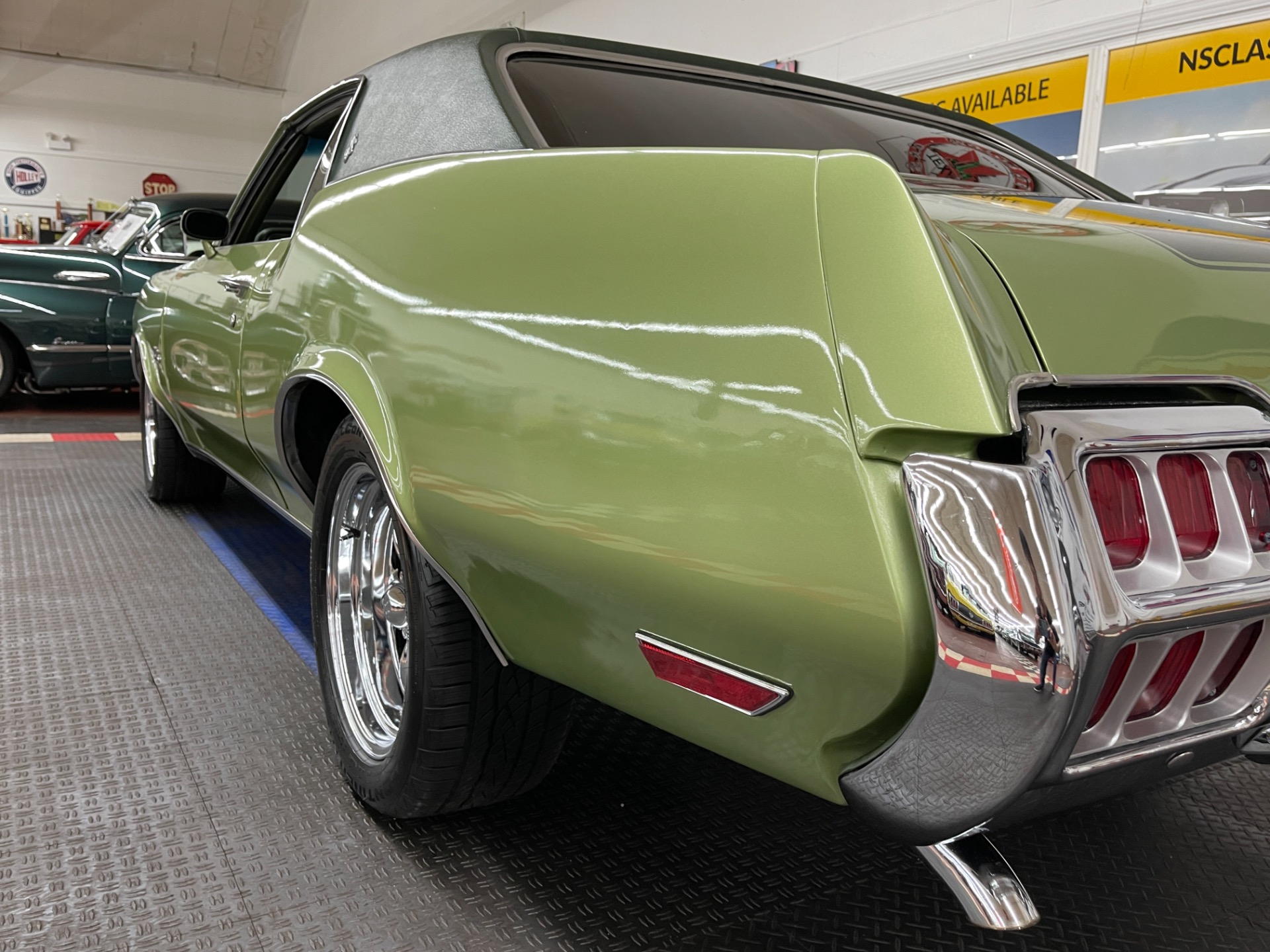 Used 1972 Oldsmobile Cutlass - FUEL INJECTED 350 ENGINE - MODERN UPGRADES - SEE VIDEO | Mundelein, IL