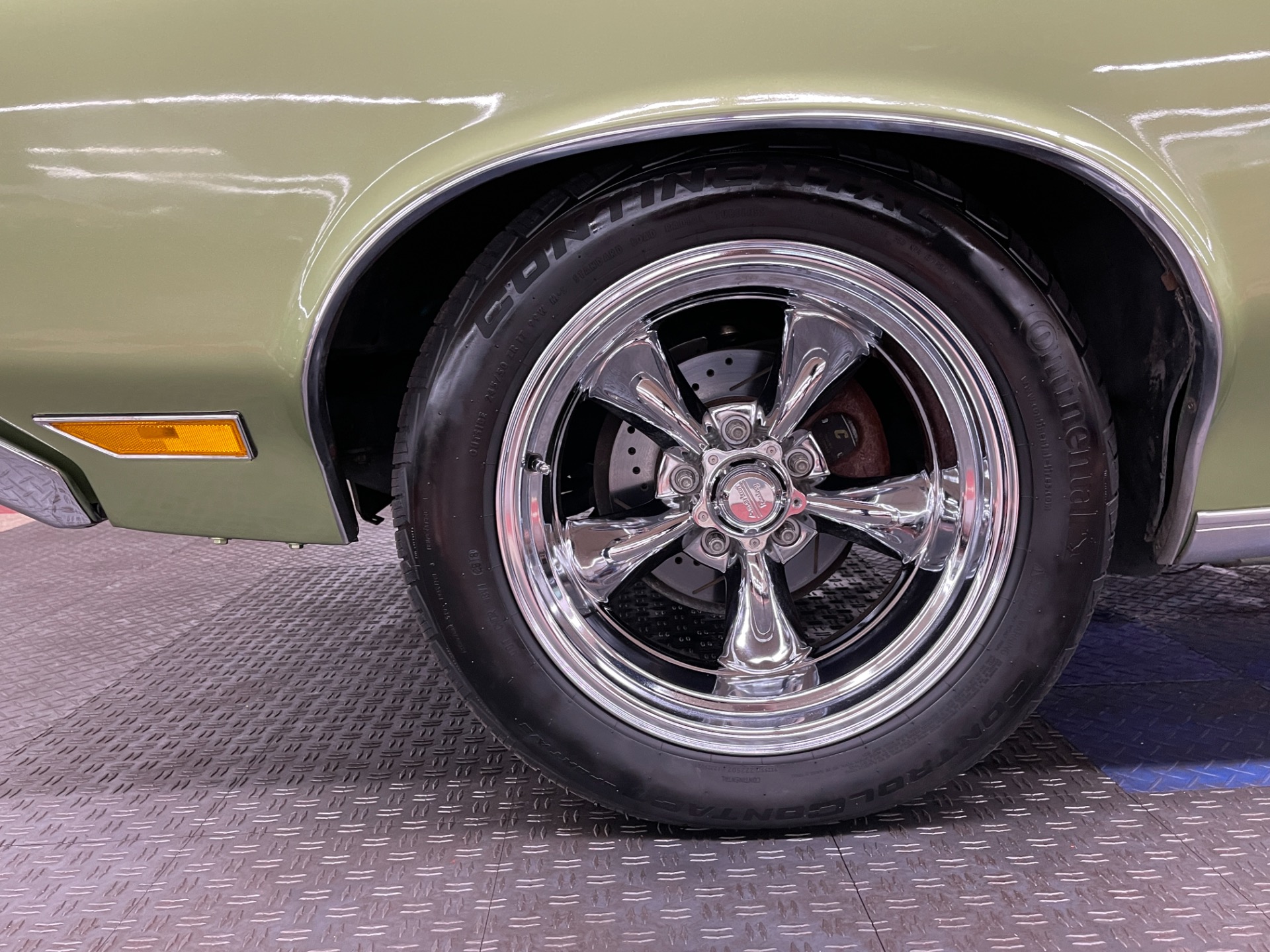 Used 1972 Oldsmobile Cutlass - FUEL INJECTED 350 ENGINE - MODERN UPGRADES - SEE VIDEO | Mundelein, IL