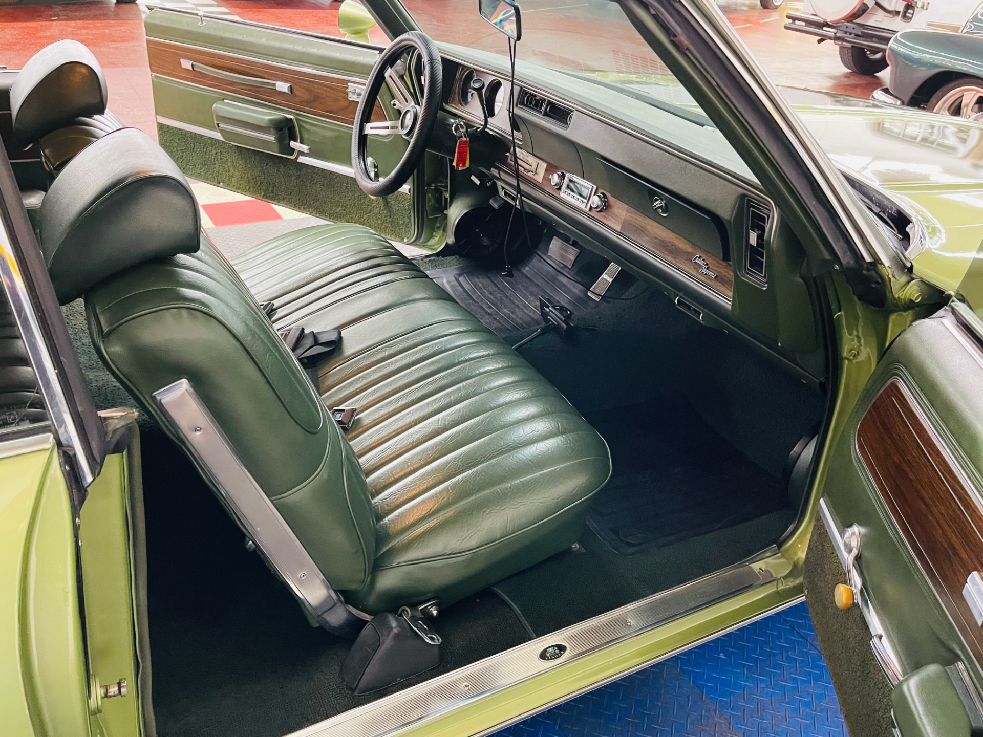 Used 1972 Oldsmobile Cutlass - FUEL INJECTED 350 ENGINE - MODERN UPGRADES - SEE VIDEO | Mundelein, IL