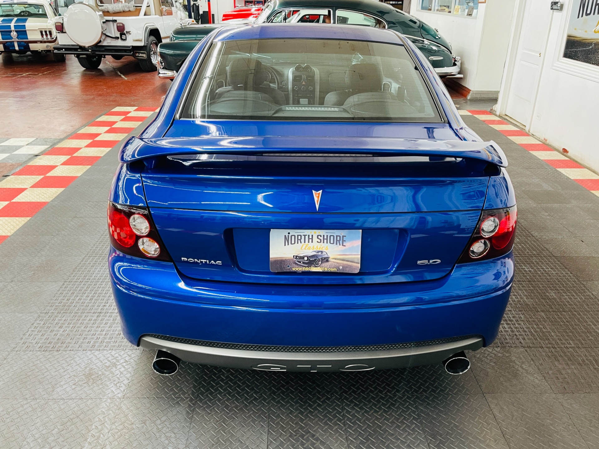 Used 2005 Pontiac GTO - SUPER LOW MILES - EXCELLENT CONDITION - SEE VIDEO | Mundelein, IL