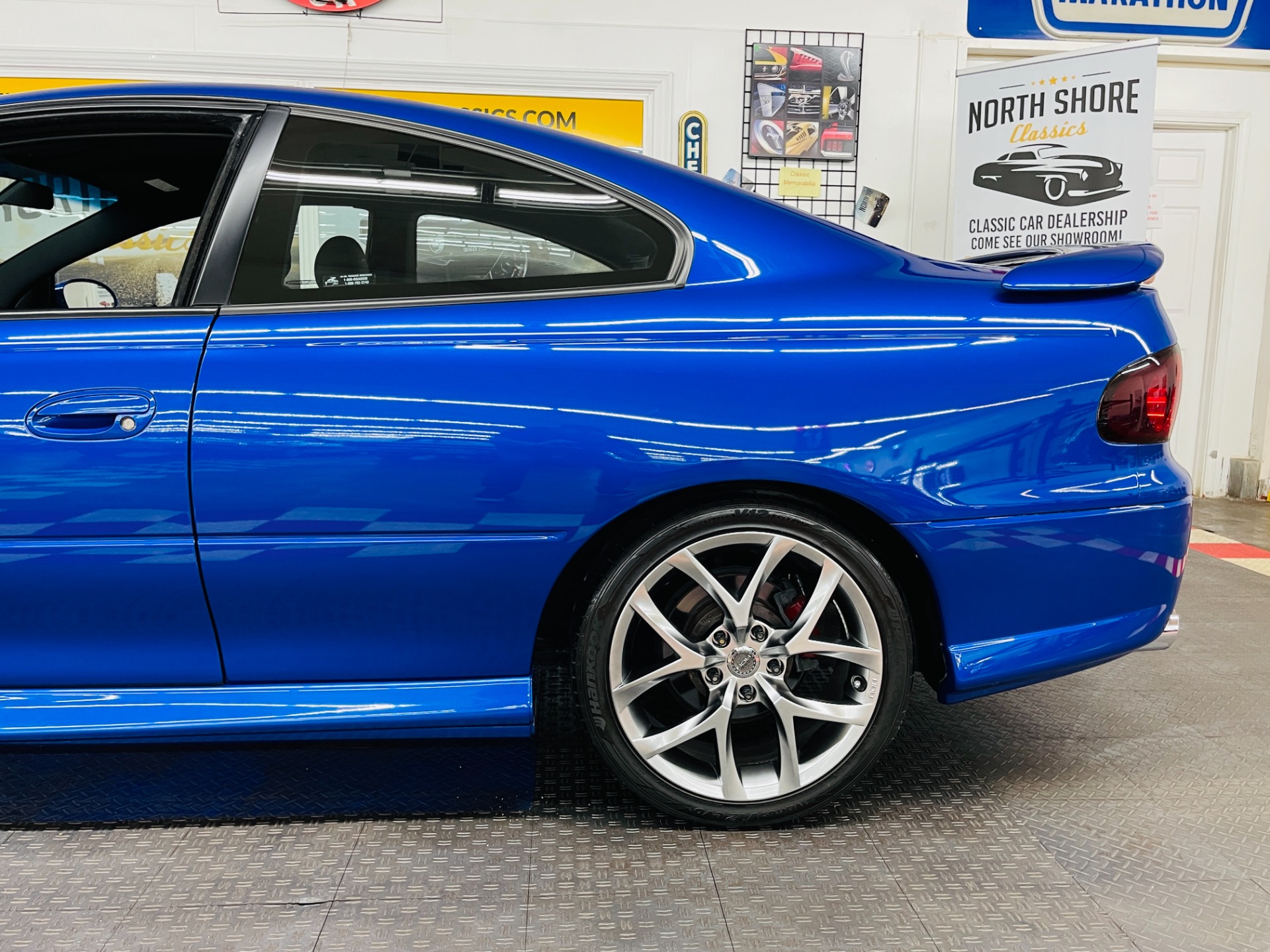 Used 2005 Pontiac GTO - SUPER LOW MILES - EXCELLENT CONDITION - SEE VIDEO | Mundelein, IL