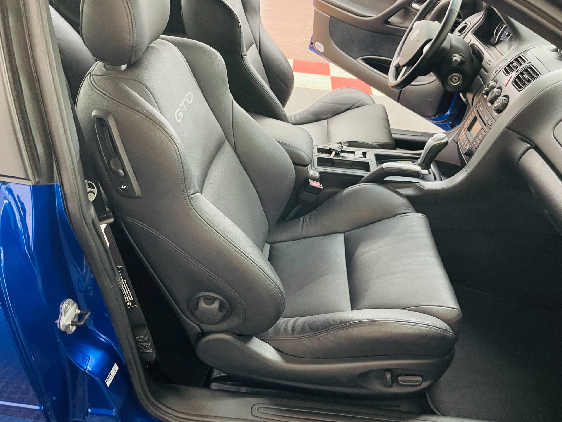 Used 2005 Pontiac GTO - SUPER LOW MILES - EXCELLENT CONDITION - SEE VIDEO | Mundelein, IL