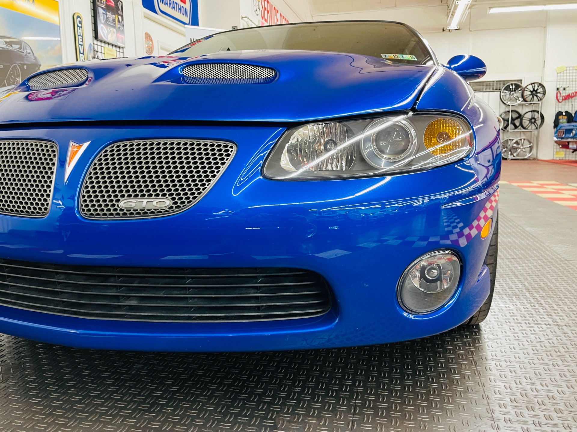 Used 2005 Pontiac GTO - SUPER LOW MILES - EXCELLENT CONDITION - SEE VIDEO | Mundelein, IL