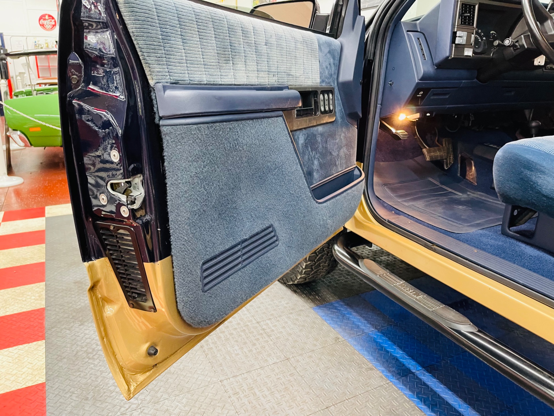 Used 1990 GMC Sierra 1500 - SLE - 4X4 - STEP SIDE - FRESH RESTORATION - SEE VIDEO | St. Petersburg, FL
