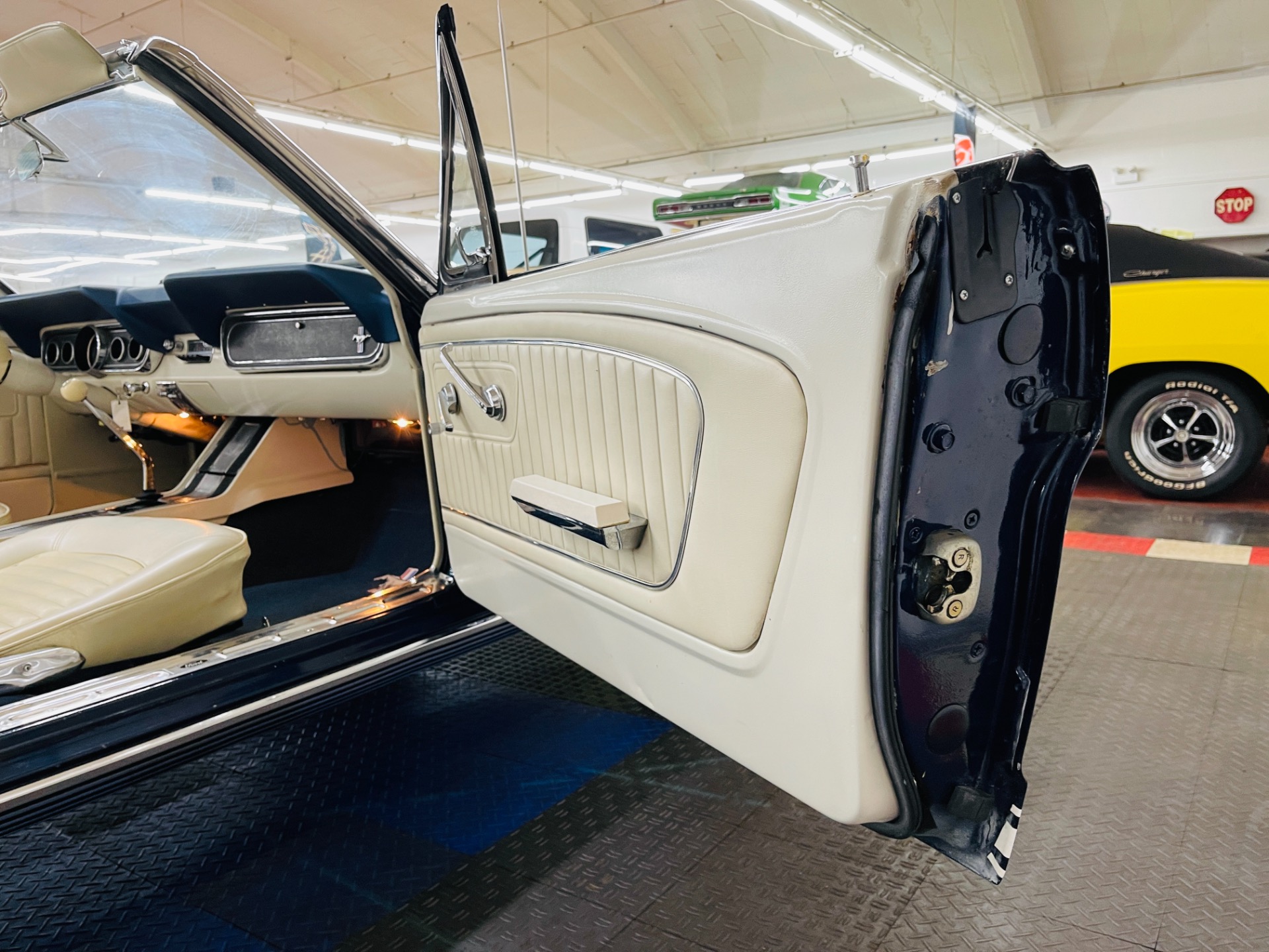 Used 1966 Ford Mustang - CONVERTIBLE - 289 V8 - 4 SPEED MANUAL TRANS - SEE VIDEO | Mundelein, IL
