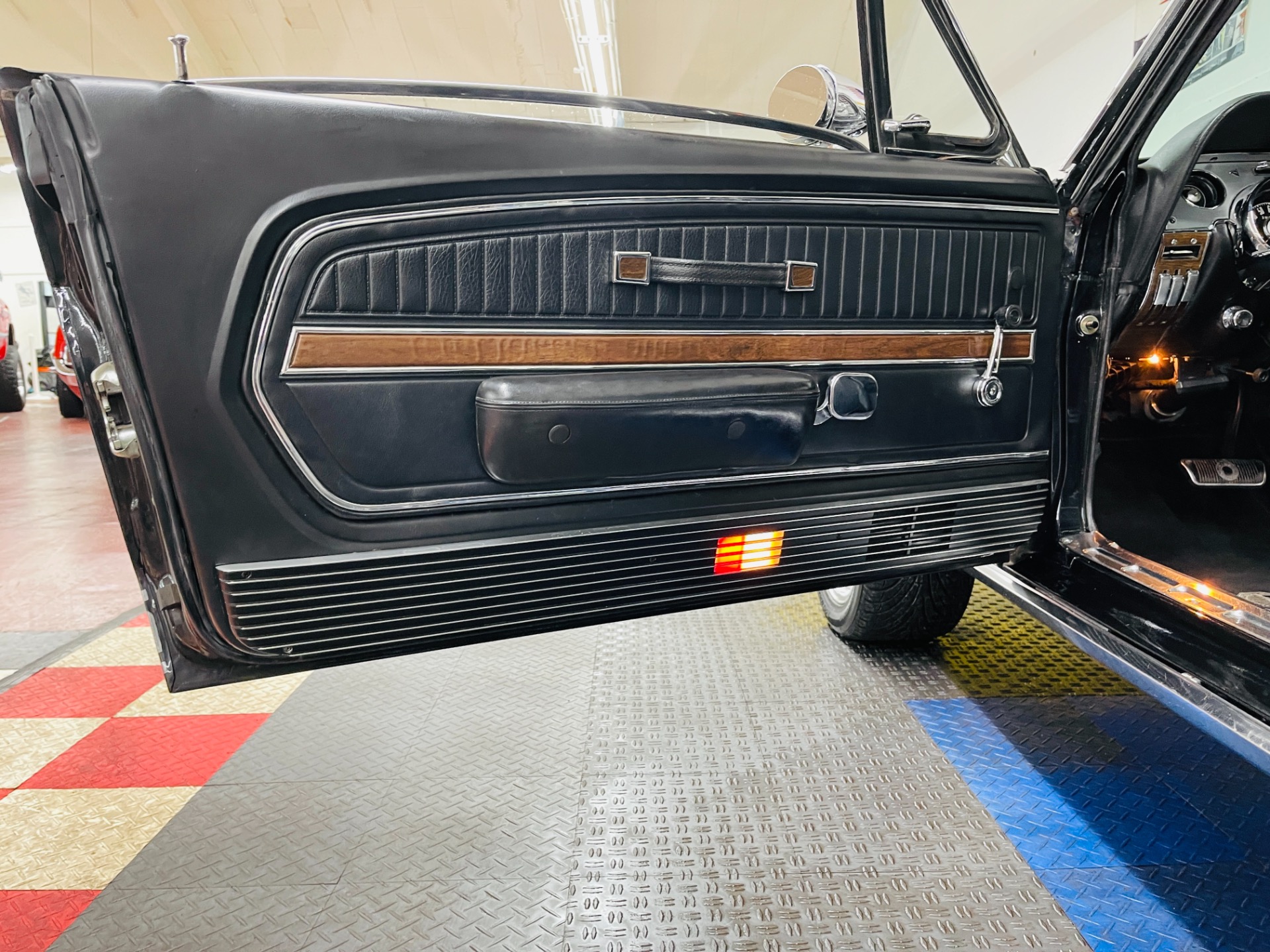 Used 1968 Ford Mustang - FASTBACK - 302 ENGINE - AUTO TRANS - SEE VIDEO | Mundelein, IL