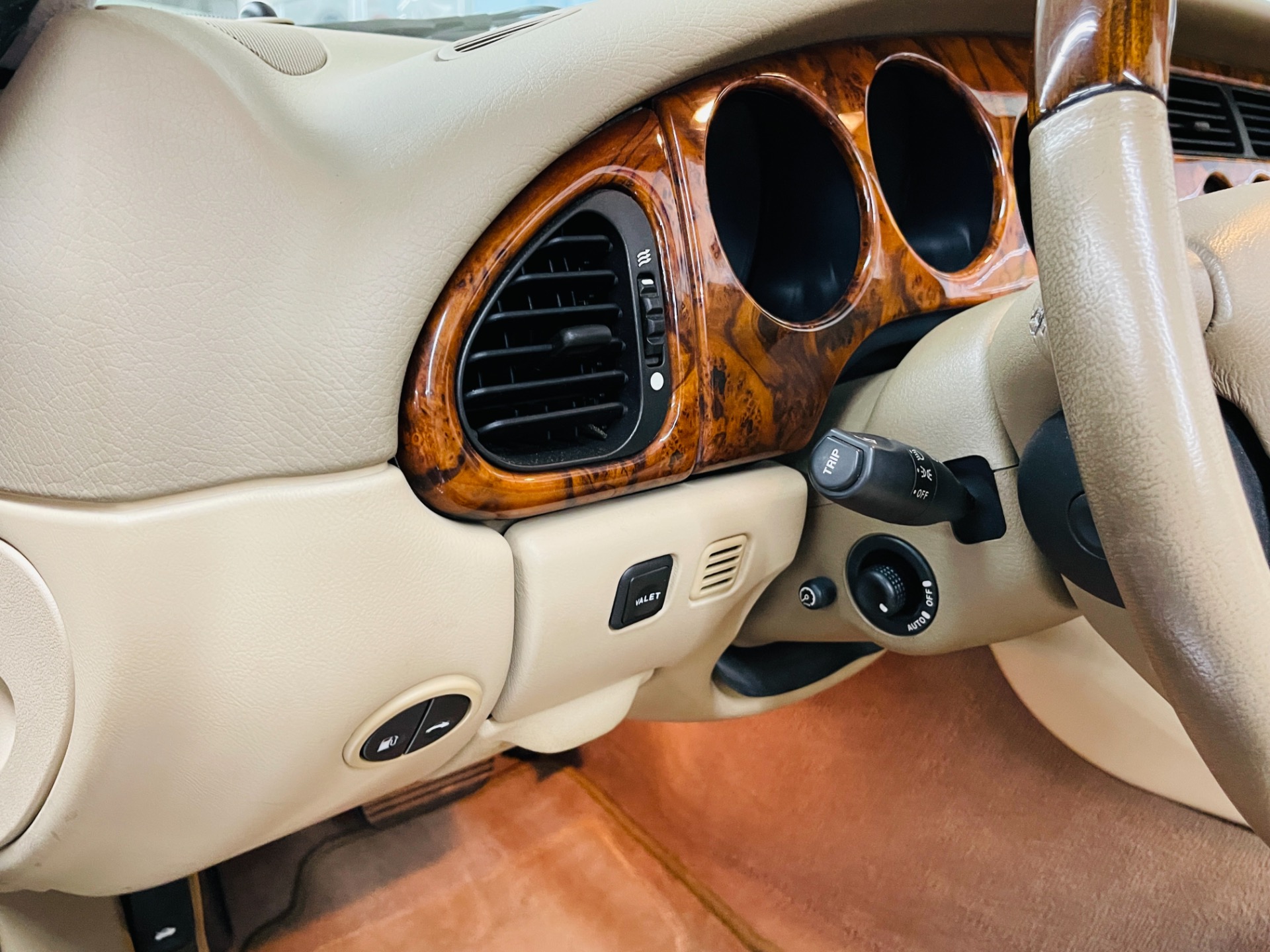 Used 2002 Jaguar XK-Series XK8 - SEE VIDEO | Mundelein, IL
