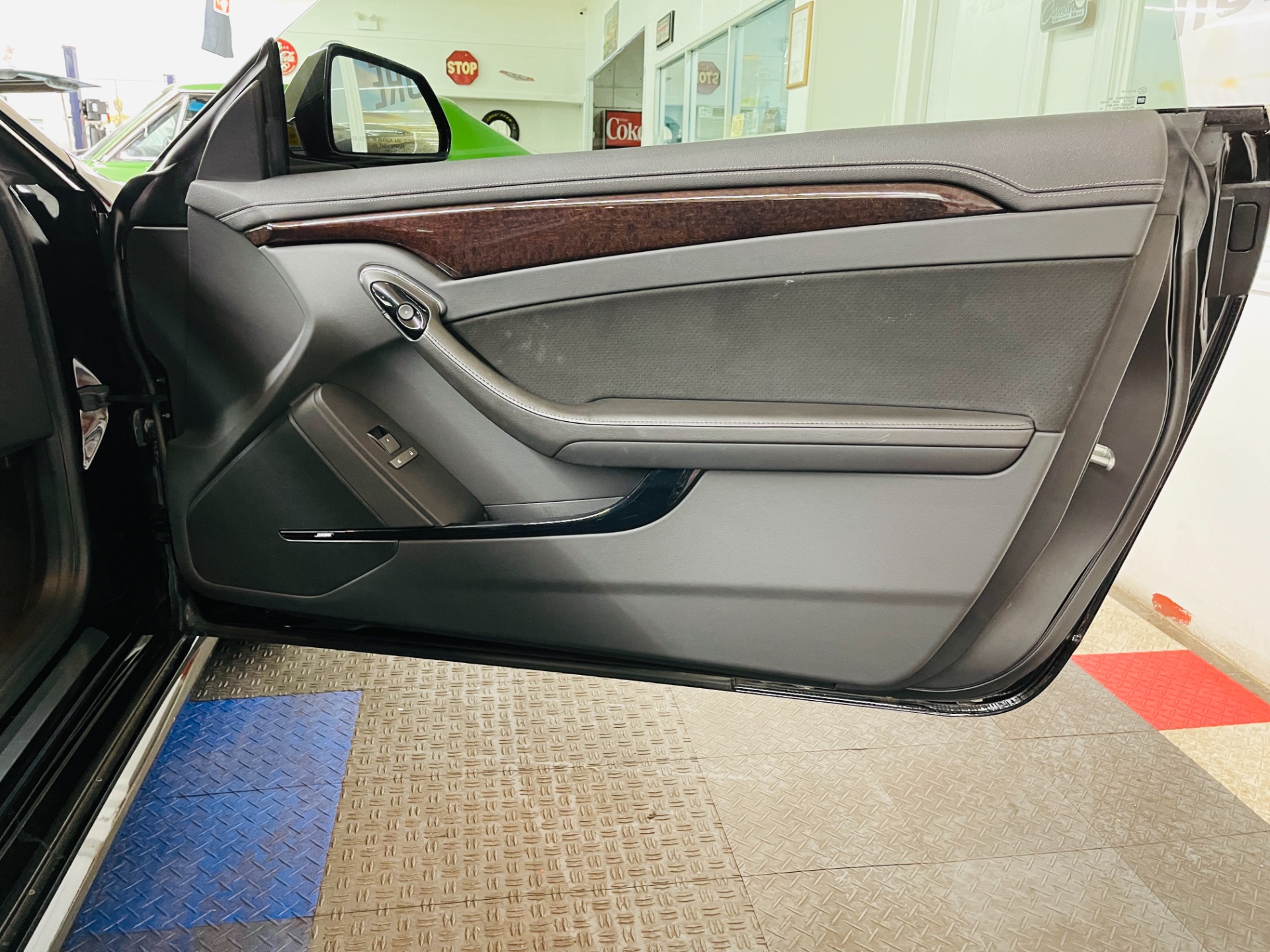 Used 2011 Cadillac CTS-V - LOW MILES - SUPERCHARGED - SUPER CLEAN - SEE VIDEO | Mundelein, IL