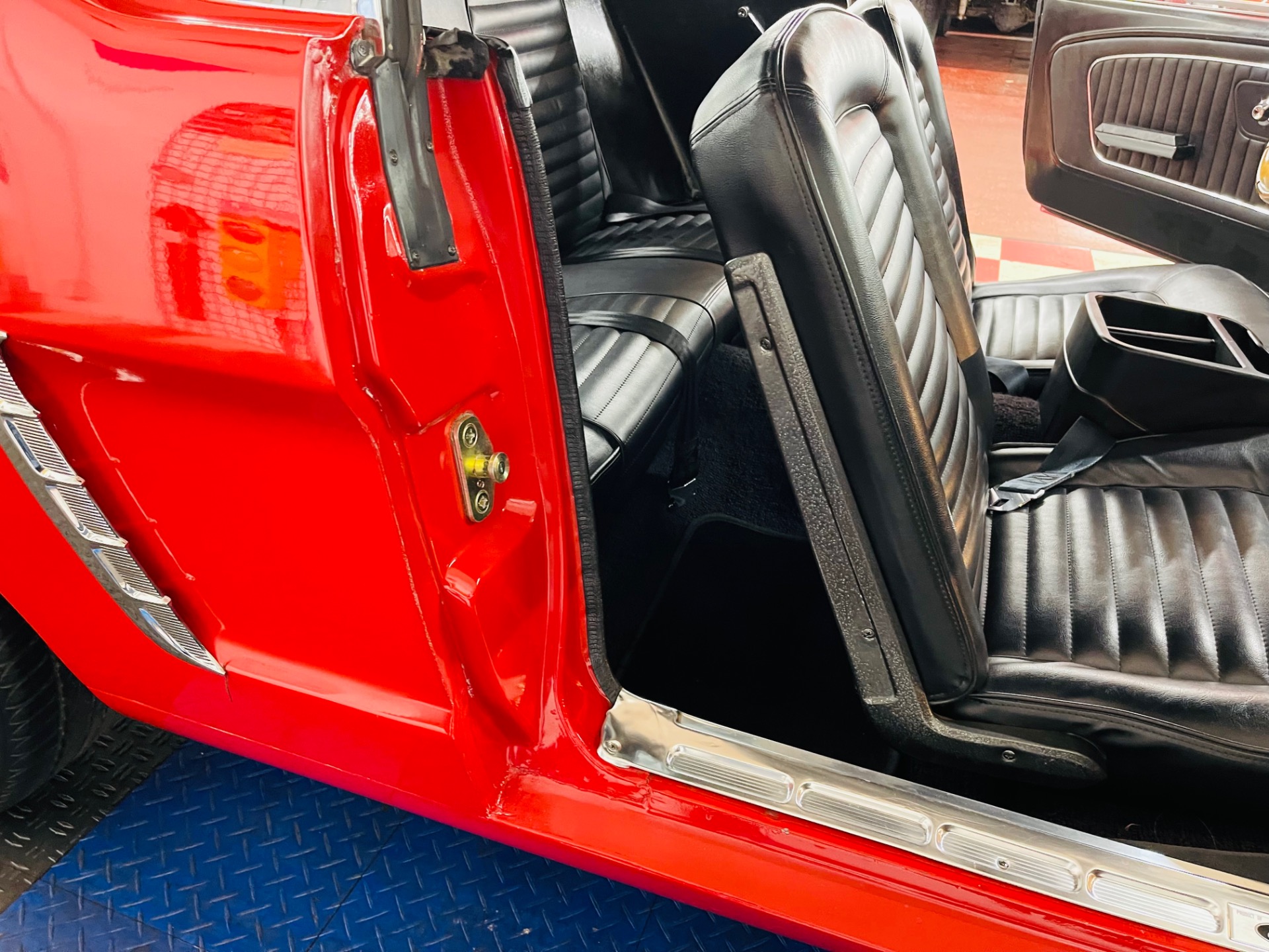 Used 1965 Ford Mustang - CLEAN SOUTHERN VEHICLE - 302 V8 ENGINE - SEE VIDEO | Mundelein, IL