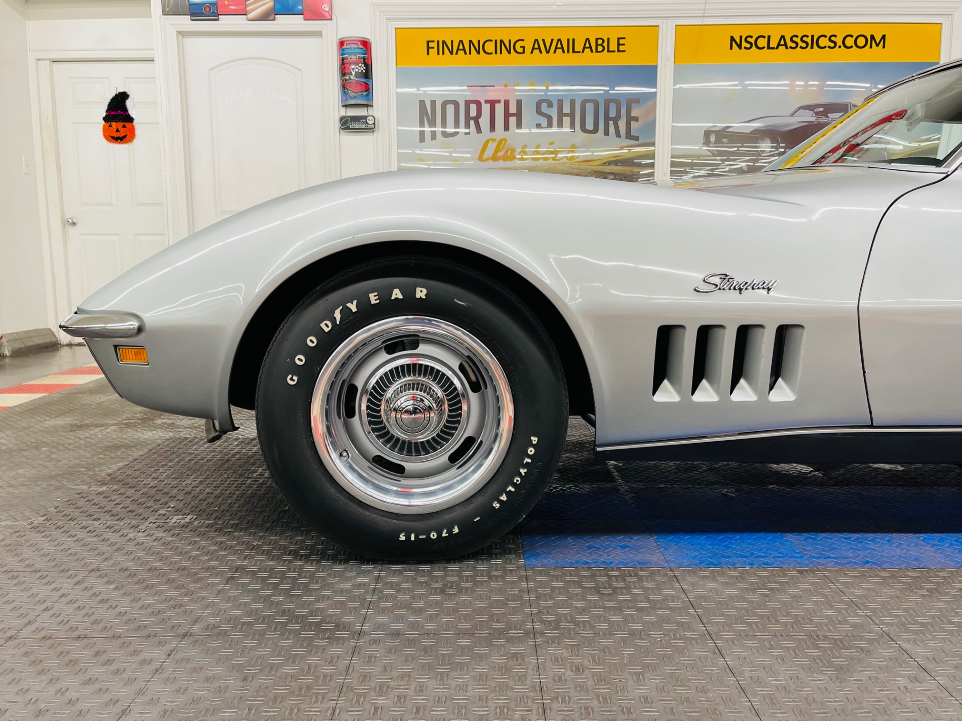 Used 1969 Chevrolet Corvette - ORIGINAL PAINT SURVIVOR - ONE OWNER - SEE VIDEO | St. Petersburg, FL