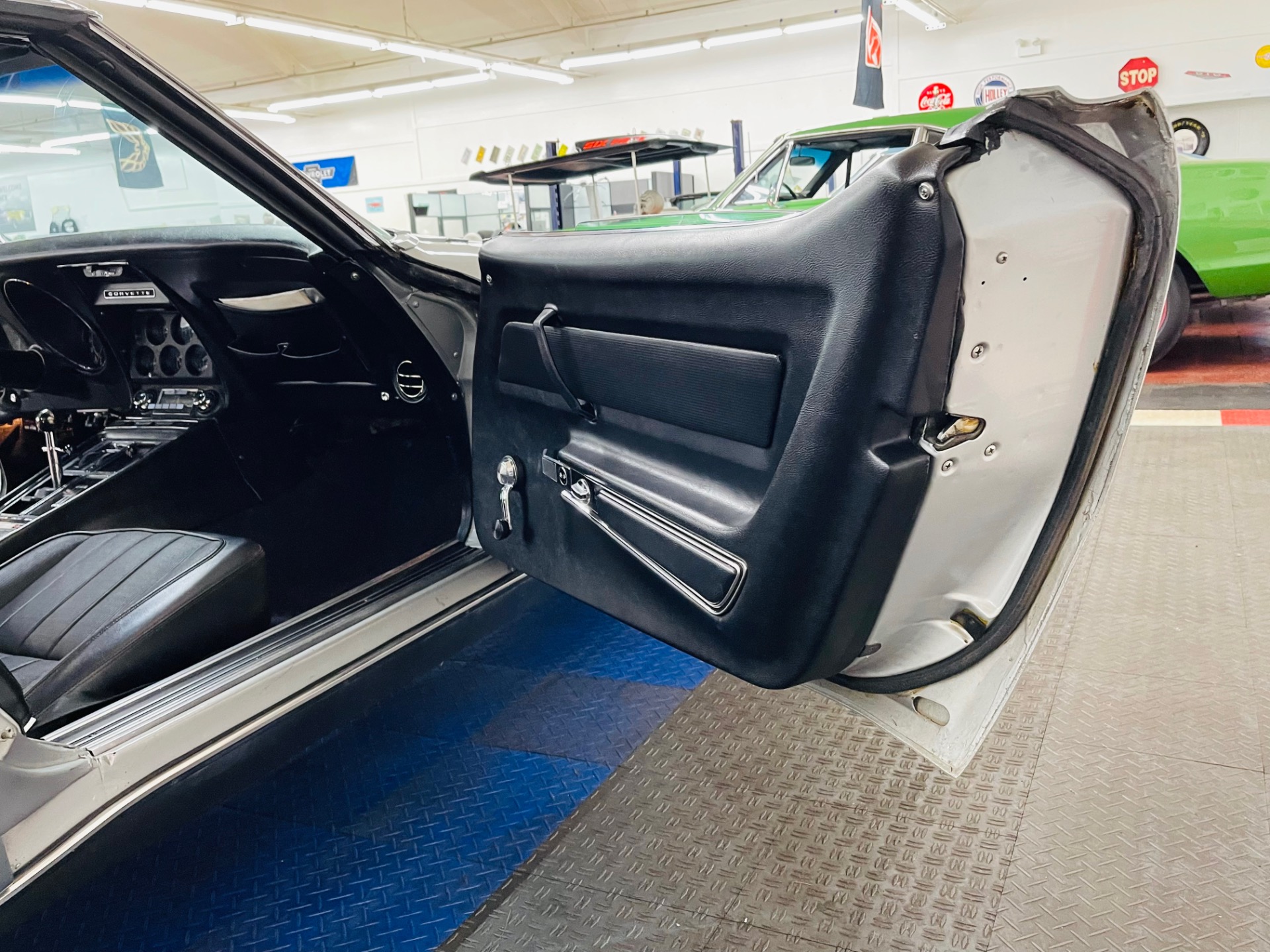 Used 1969 Chevrolet Corvette - ORIGINAL PAINT SURVIVOR - ONE OWNER - SEE VIDEO | St. Petersburg, FL