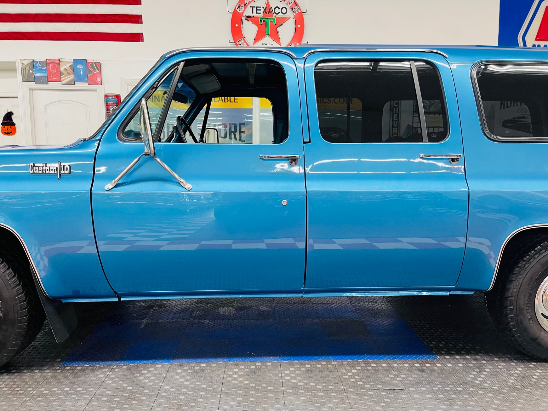 Used 1978 Chevrolet Suburban - VERY LOW MILES - LIKE NEW CONDITION - SEE VIDEO | St. Petersburg, FL