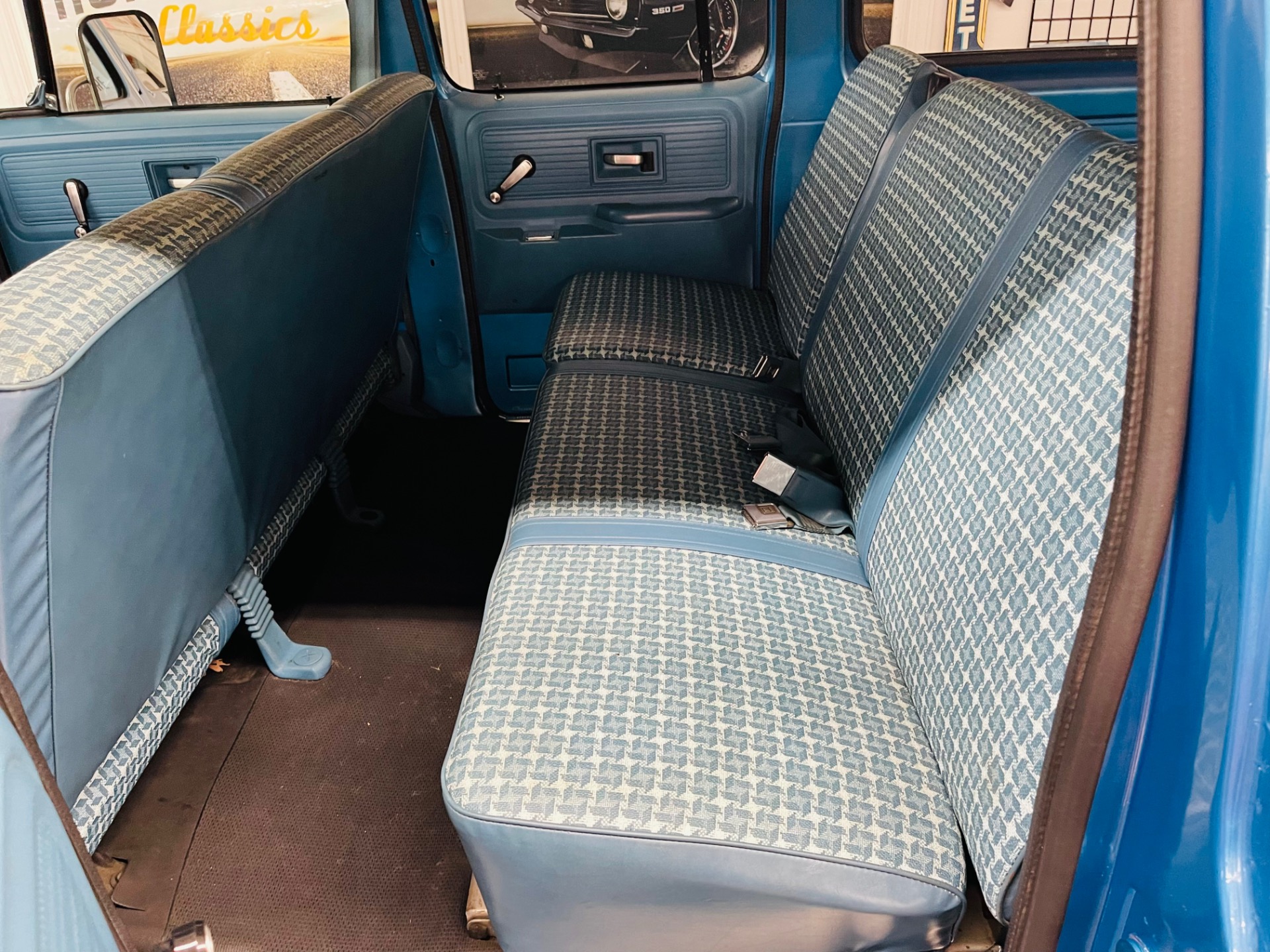Used 1978 Chevrolet Suburban - VERY LOW MILES - LIKE NEW CONDITION - SEE VIDEO | St. Petersburg, FL