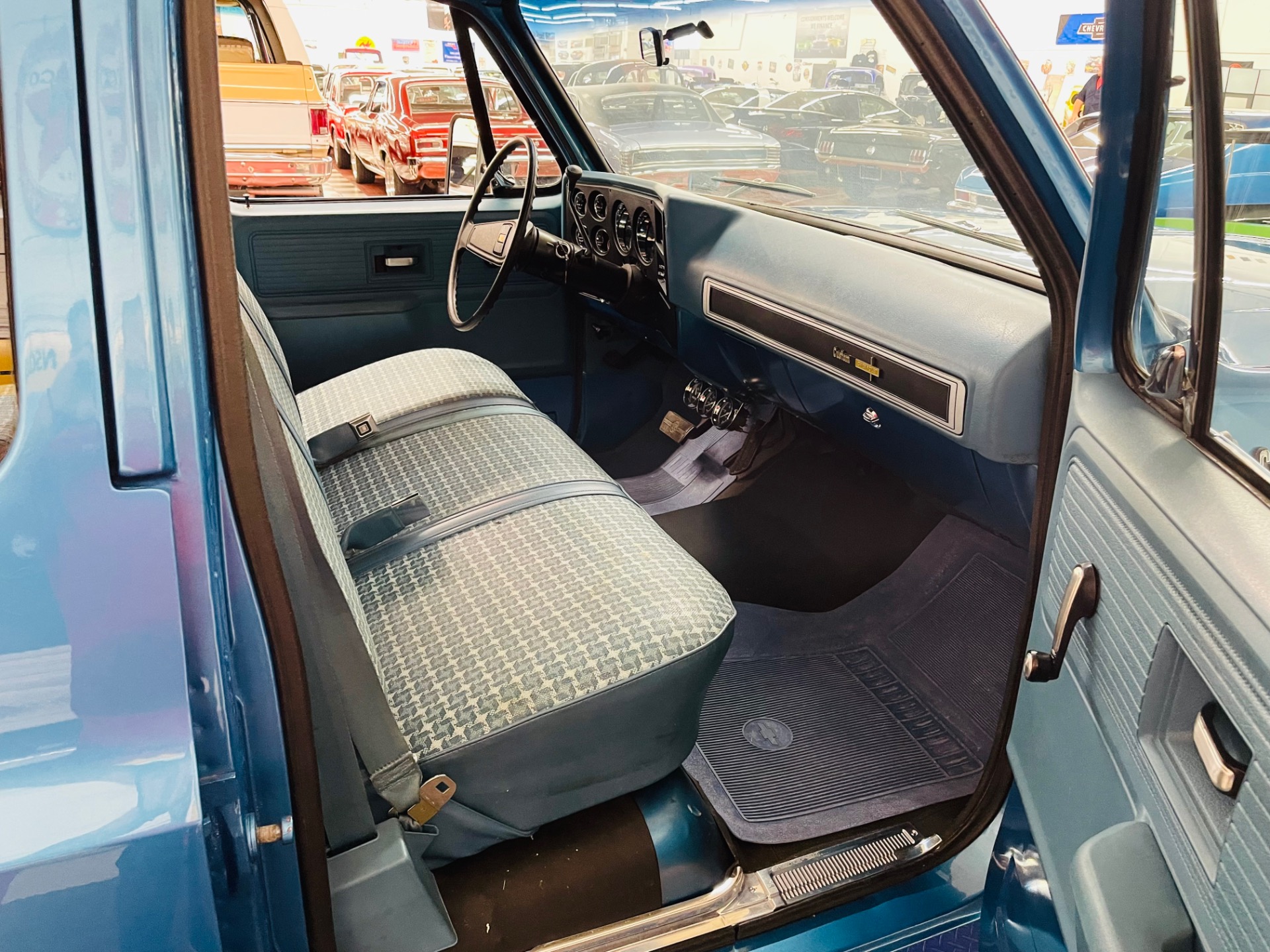 Used 1978 Chevrolet Suburban - VERY LOW MILES - LIKE NEW CONDITION - SEE VIDEO | St. Petersburg, FL