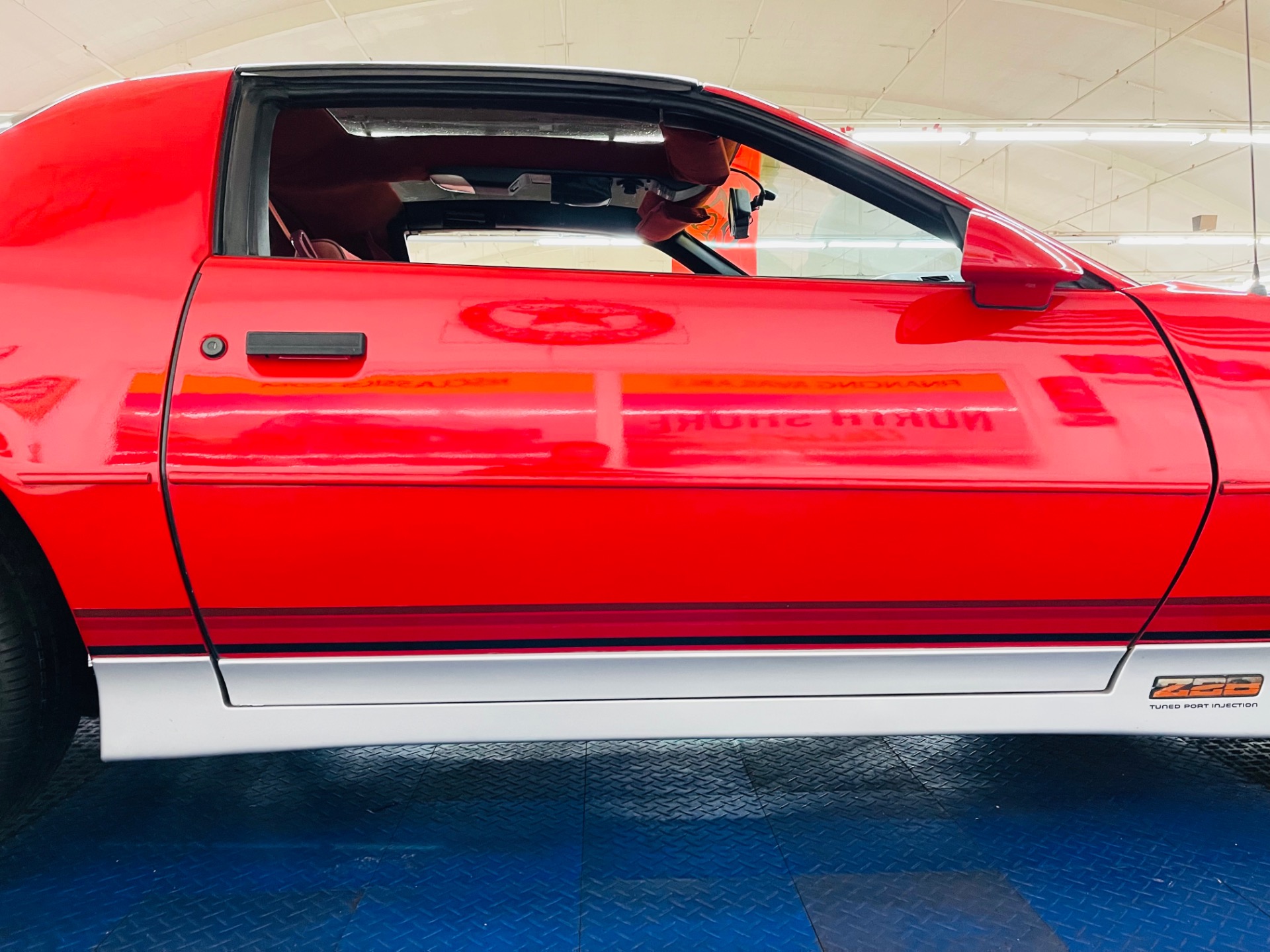 Used 1986 Chevrolet Camaro - Z28 - T TOPS - AUTOMATIC TRANS - SEE VIDEO | Mundelein, IL